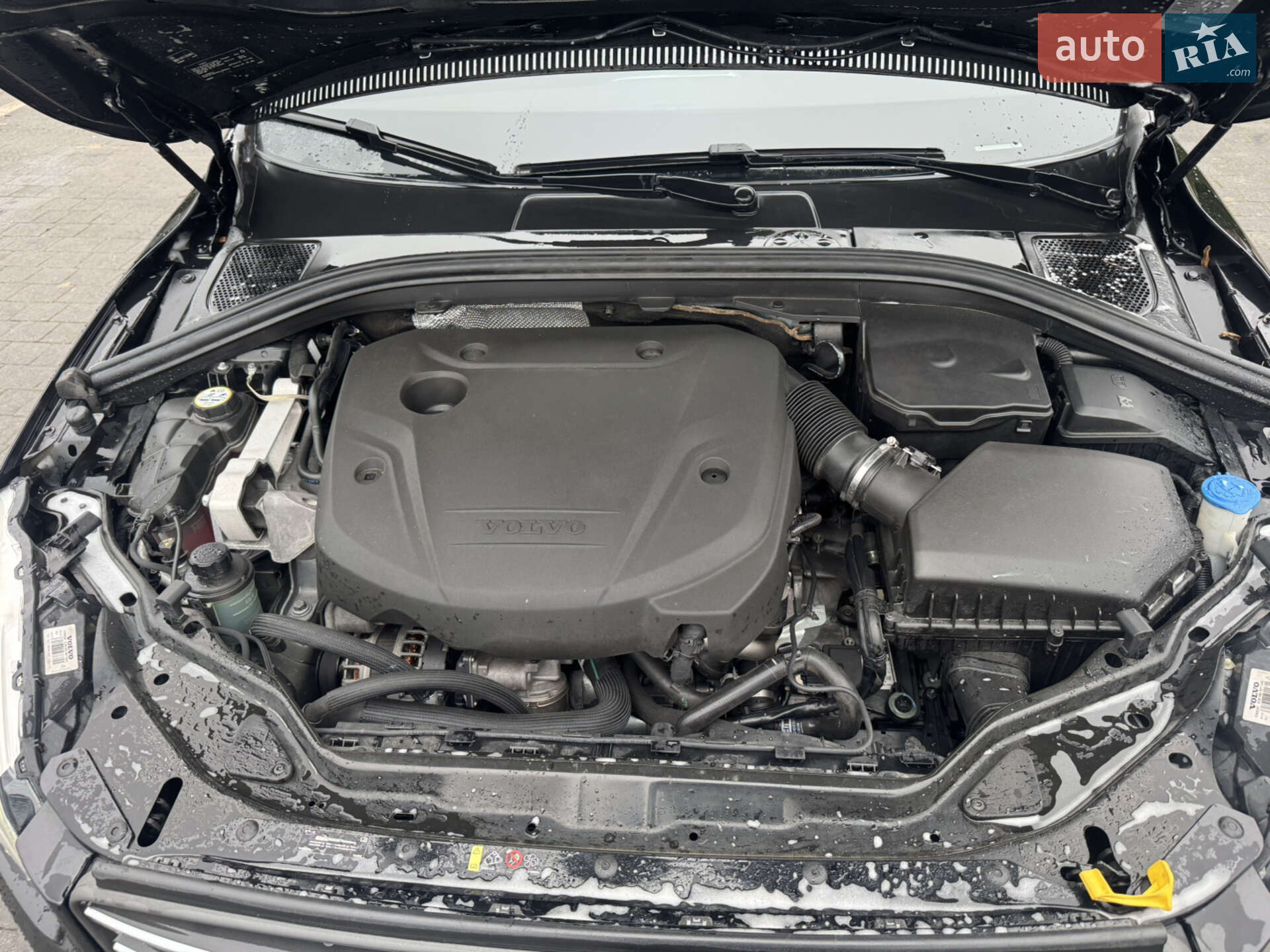 Volvo XC60 2015 VIN YV1DZ73CDF2750194 фото оголошення 8 з 11