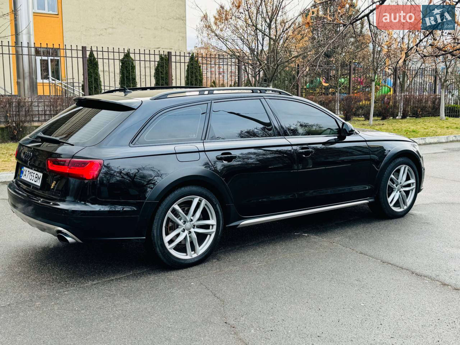 Audi A6 Allroad 2015 VIN WAUZZZ4G0FN029614 фото оголошення 10 з 37