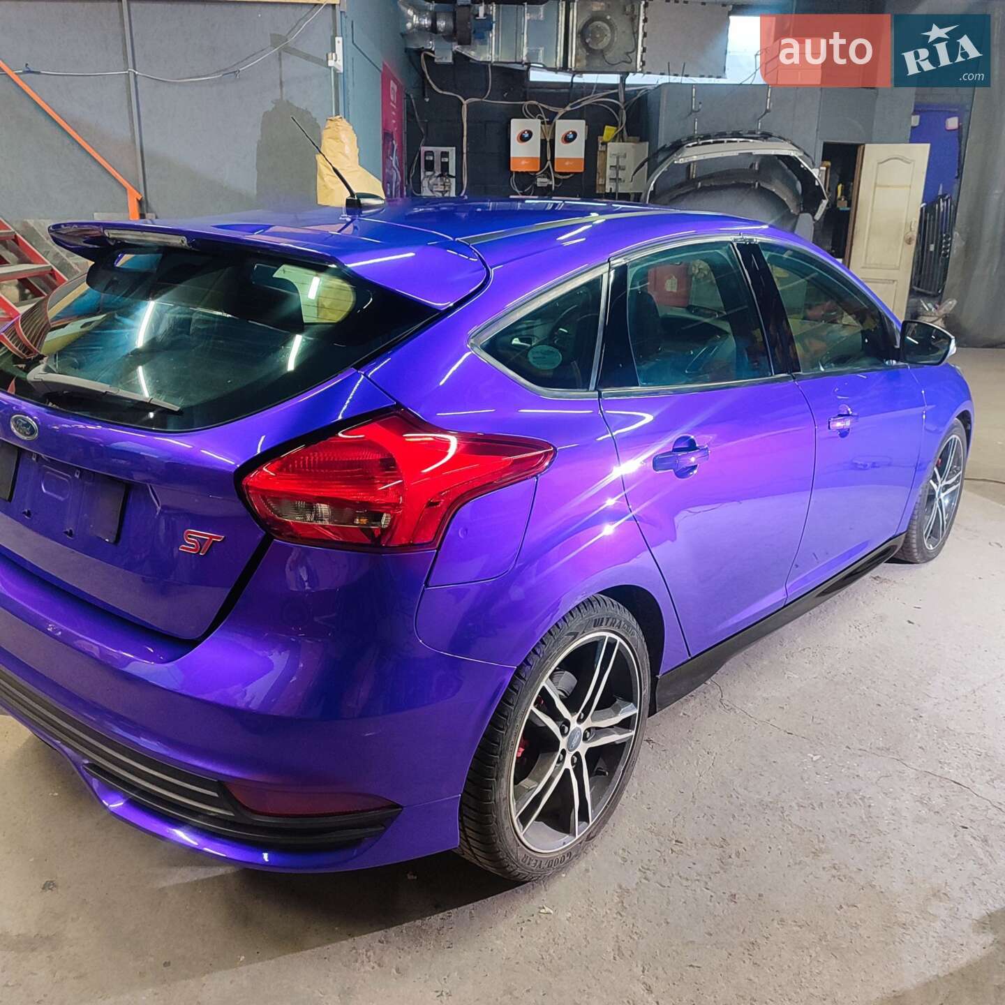 Ford Focus 2018 VIN 1FADP3L90JL332535 фото оголошення 4 з 4
