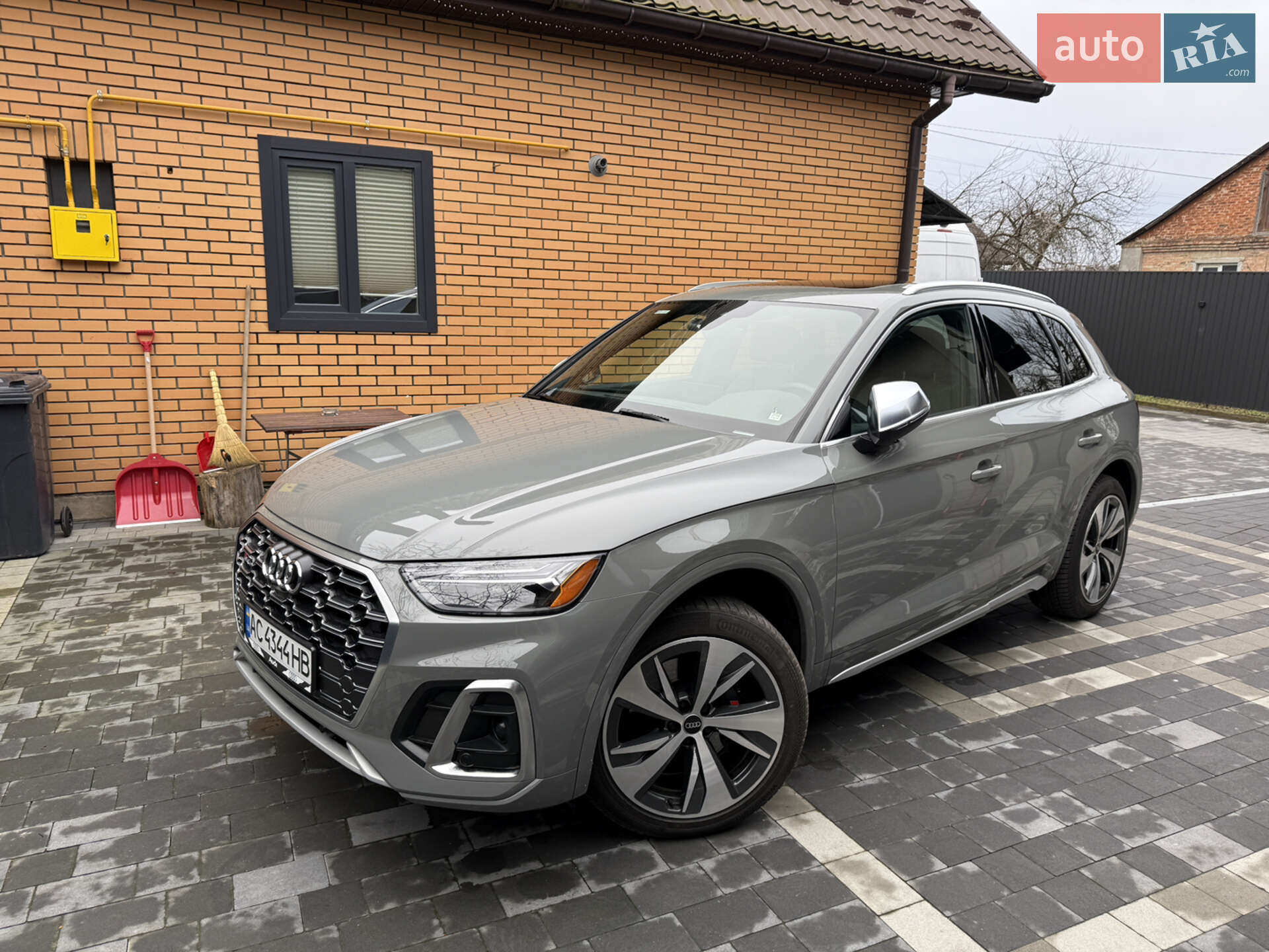 Audi SQ5 2022 VIN WA1B4AFY4N2117196 фото оголошення 2 з 18