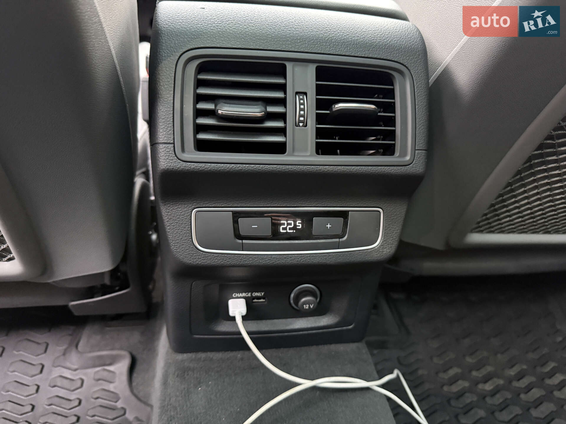 Audi SQ5 2022 VIN WA1B4AFY4N2117196 фото оголошення 16 з 18