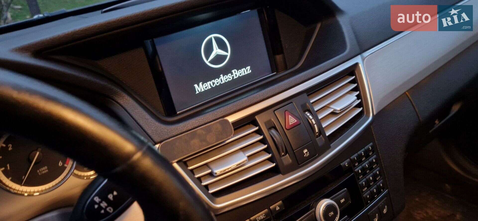 Mercedes-Benz E-Class 2010 VIN WDD2122891A250081 фото оголошення 4 з 25