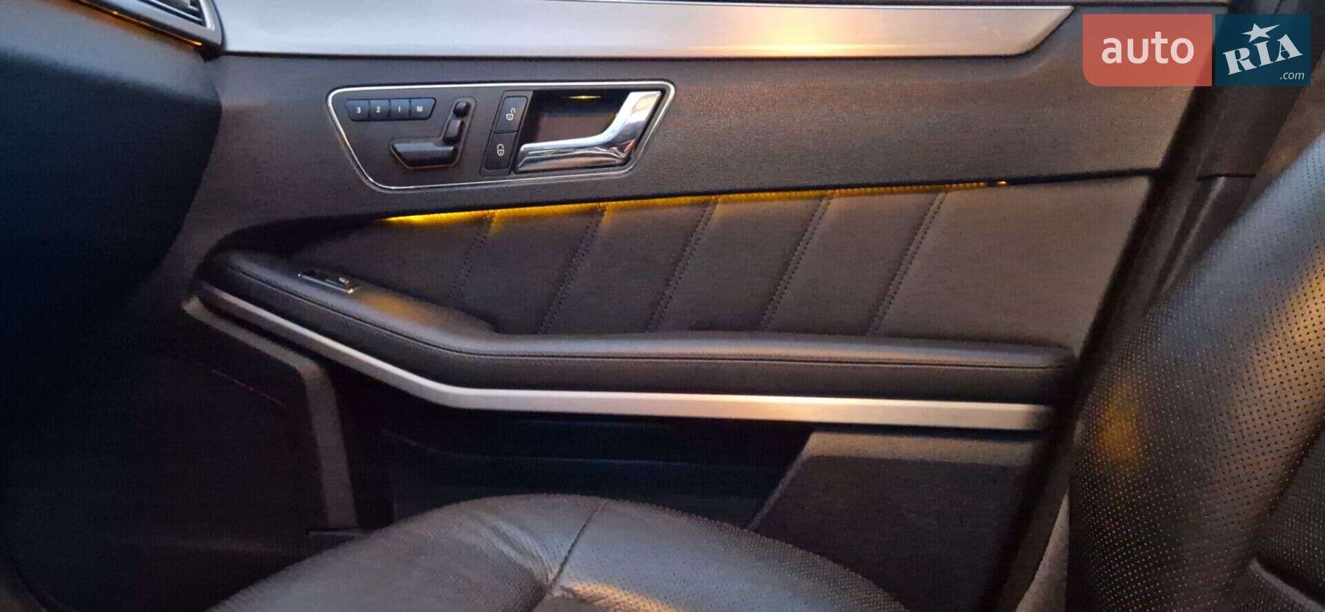 Mercedes-Benz E-Class 2010 VIN WDD2122891A250081 фото оголошення 3 з 25