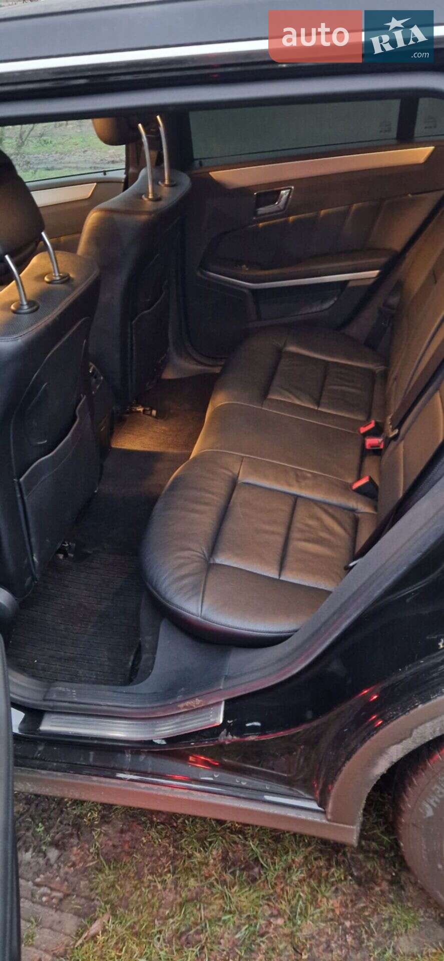 Mercedes-Benz E-Class 2010 VIN WDD2122891A250081 фото оголошення 12 з 25
