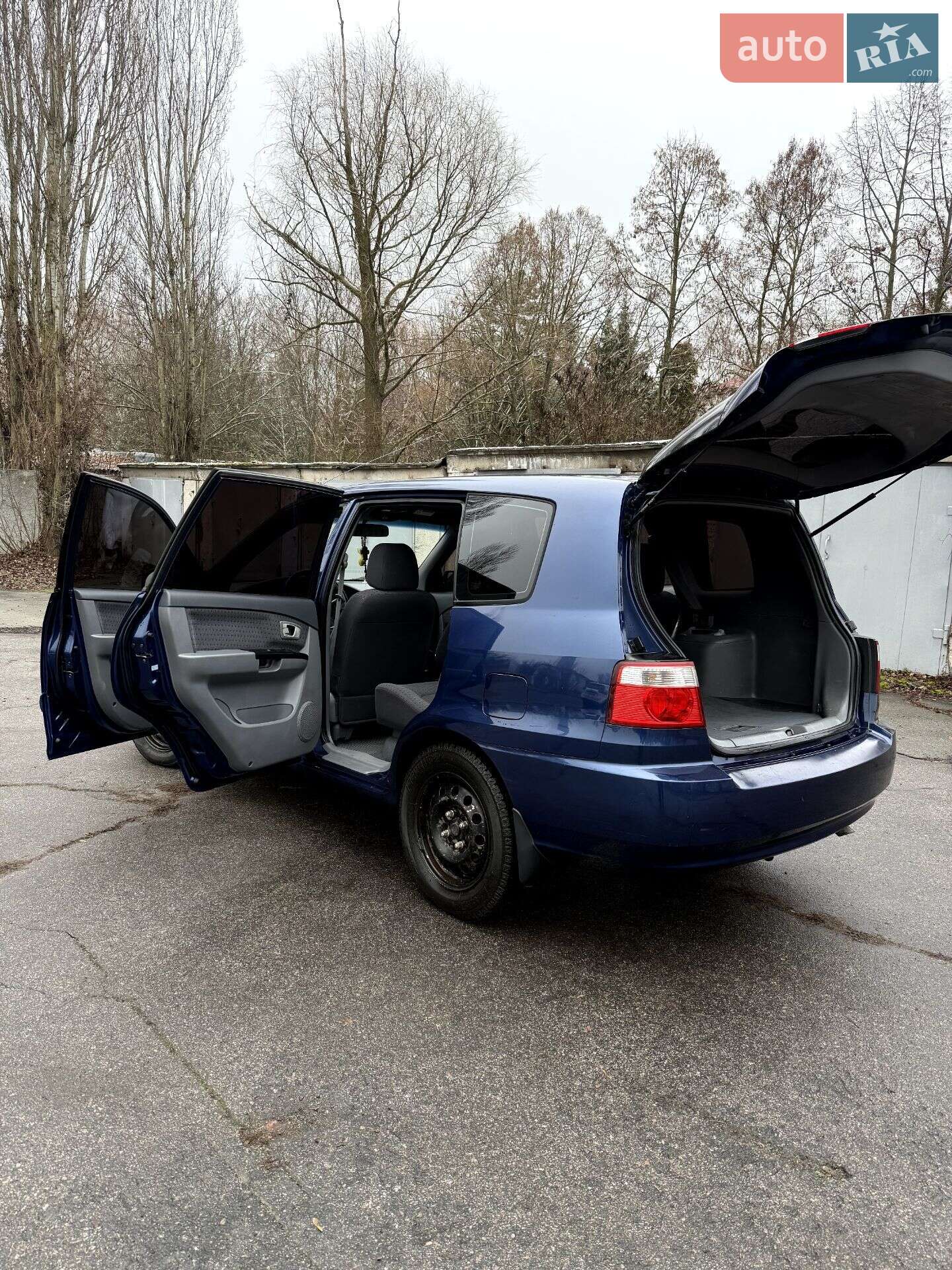 Kia Carens 2006 VIN KNEFC525155416575 фото оголошення 9 з 16
