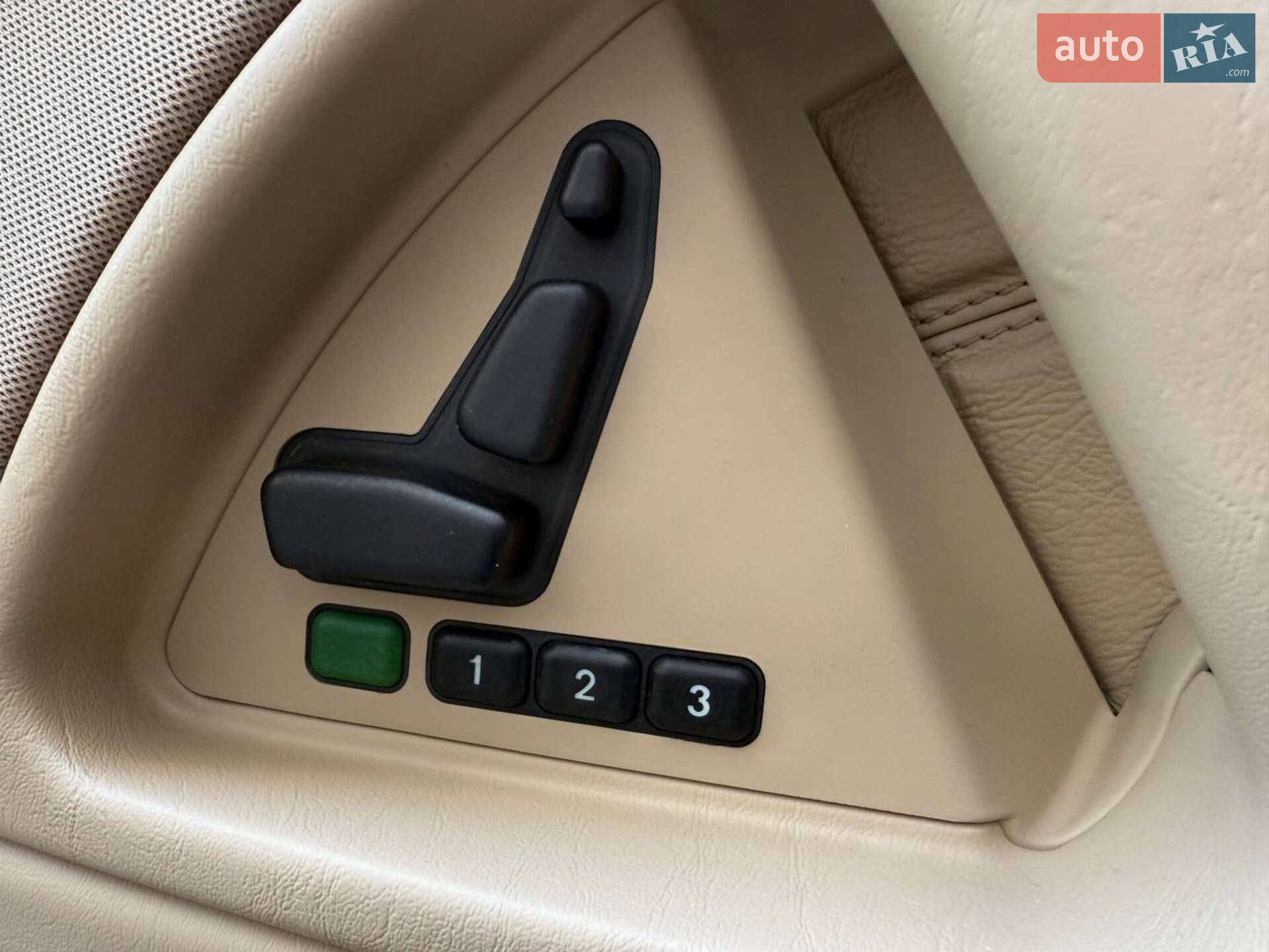 Mercedes-Benz SL-Class 1998 VIN WDBFA67F3WF169938 фото оголошення 12 з 42