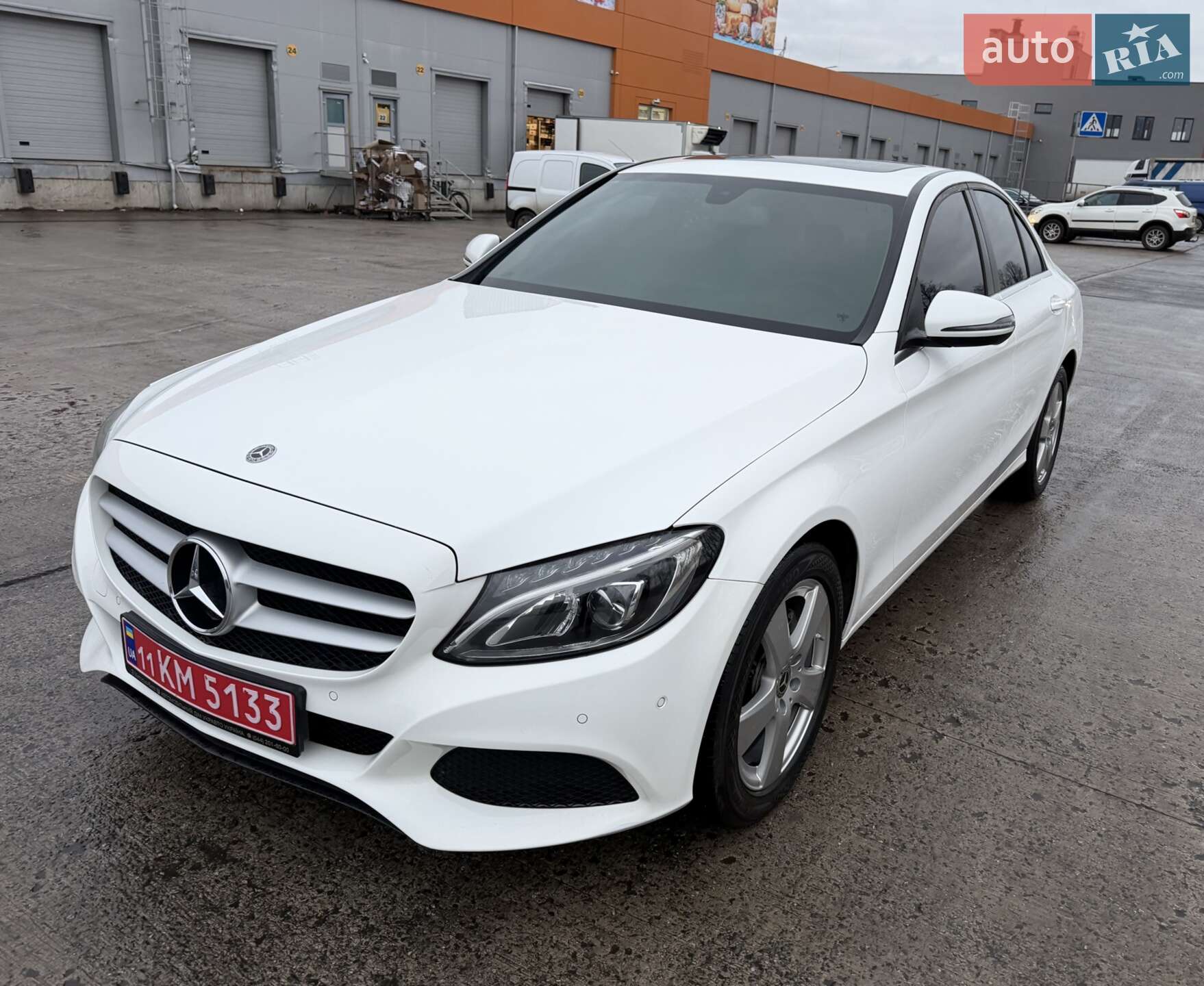 Mercedes-Benz C-Class 2017 VIN WDDWF3HB1JR338154 фото оголошення 4 з 29