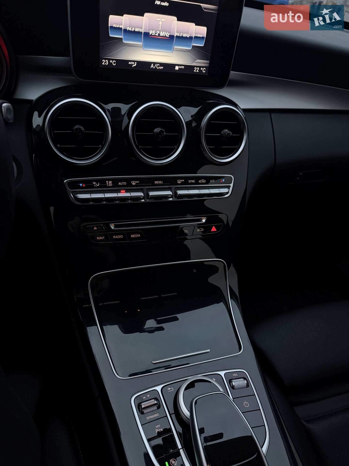 Mercedes-Benz C-Class 2017 VIN WDDWF3HB1JR338154 фото оголошення 26 з 29