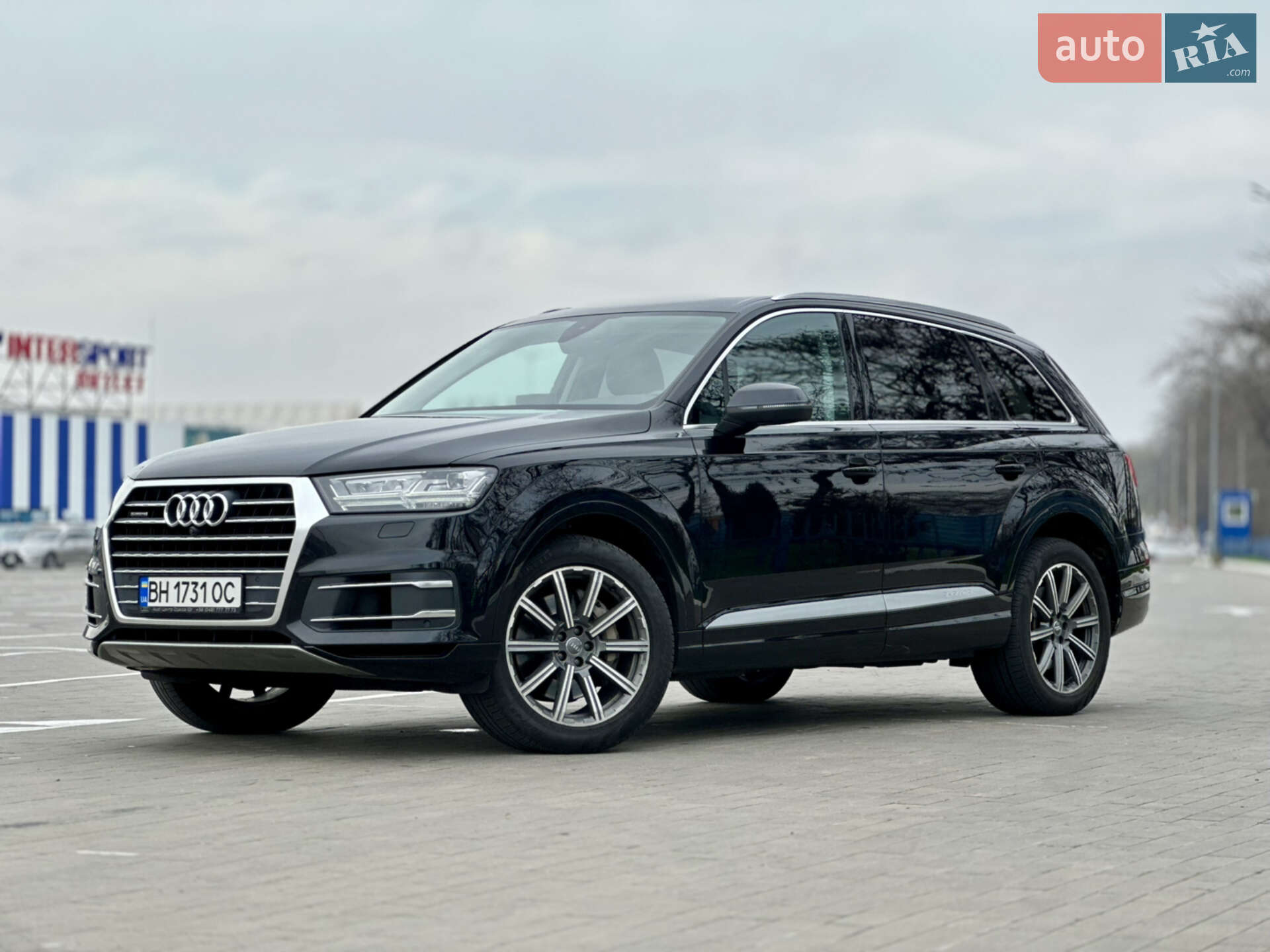 Audi Q7 2018 VIN WA1LAAF74JD051753 фото оголошення 76 з 76