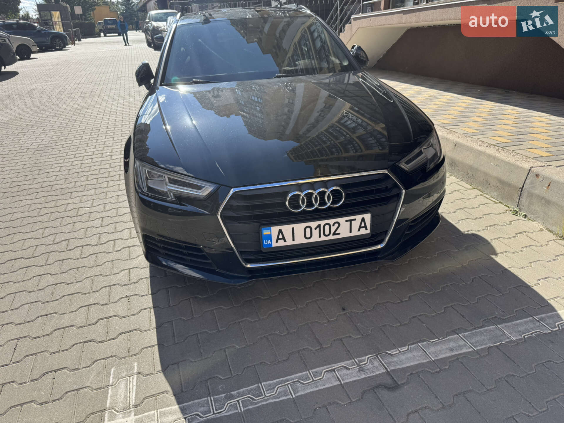 Audi A4 2019 VIN WAUZZZF47KA079088 фото оголошення 2 з 37