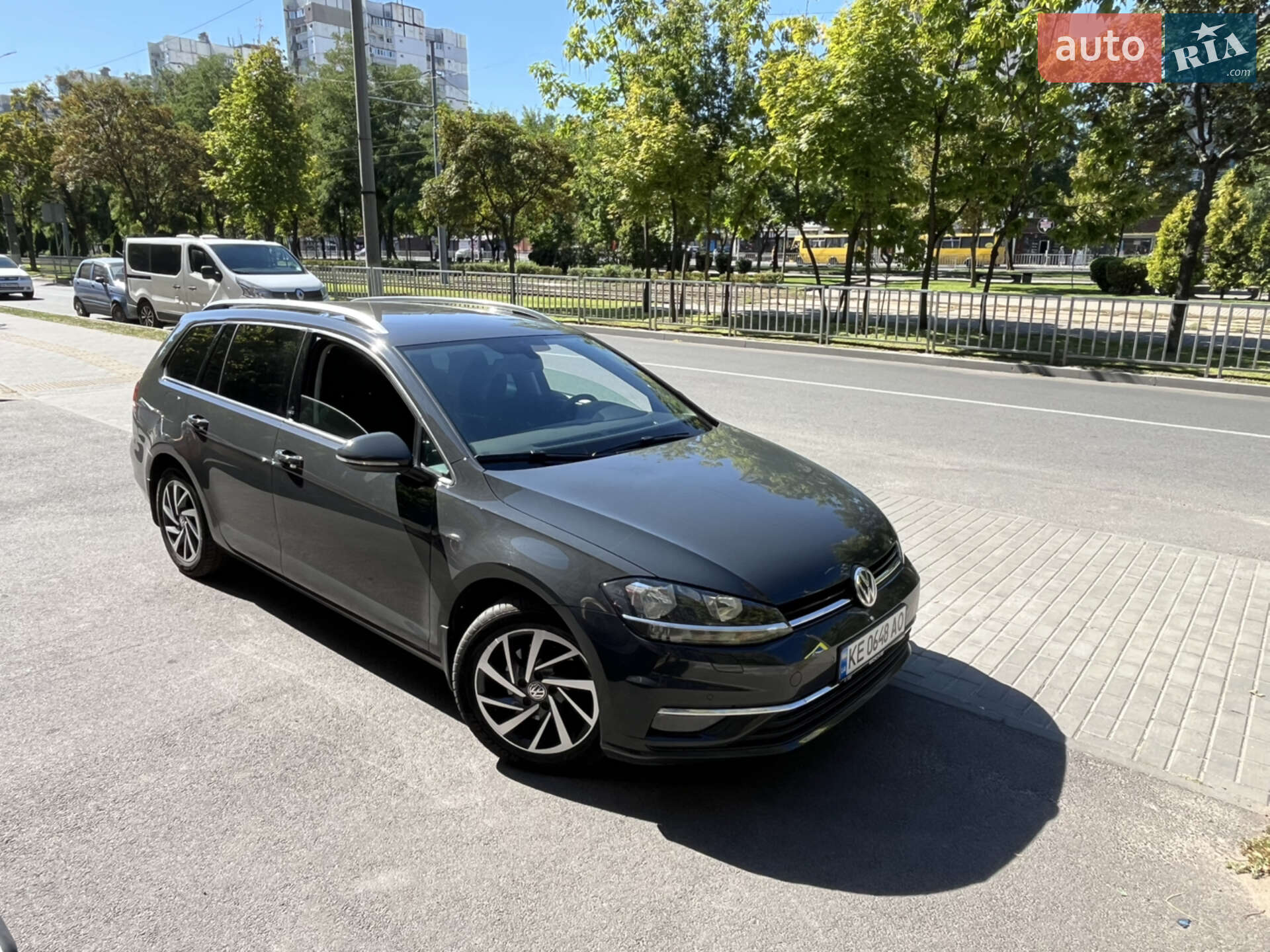 Volkswagen Golf 2017 VIN WVWZZZAUZJP507170 фото оголошення 31 з 58