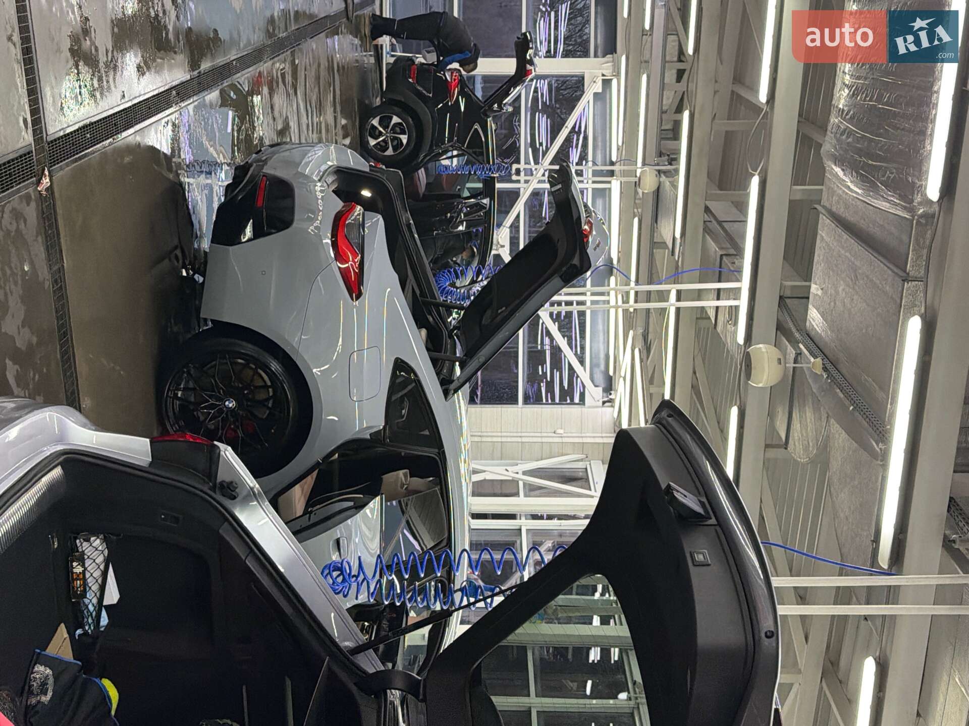 BMW I4 2023 VIN WBY33AW0XPFR11279 фото оголошення 5 з 15