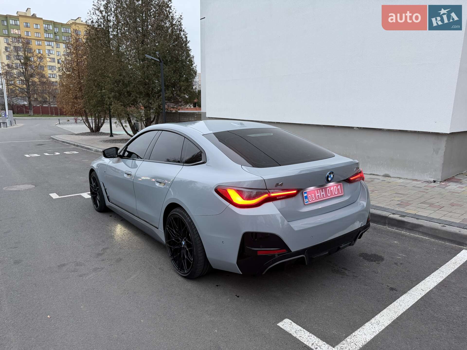 BMW I4 2023 VIN WBY33AW0XPFR11279 фото оголошення 2 з 15