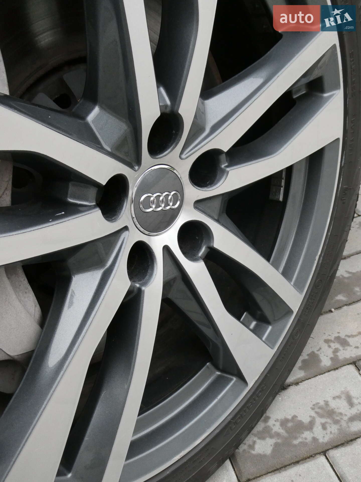 Audi A6 2019 VIN WAUL2AF26KN091218 фото оголошення 13 з 43