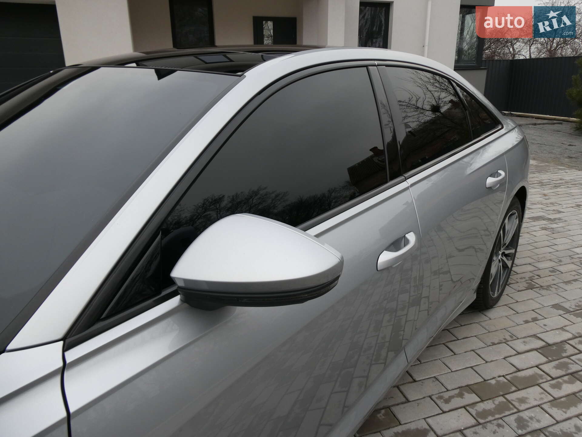 Audi A6 2019 VIN WAUL2AF26KN091218 фото оголошення 15 з 43