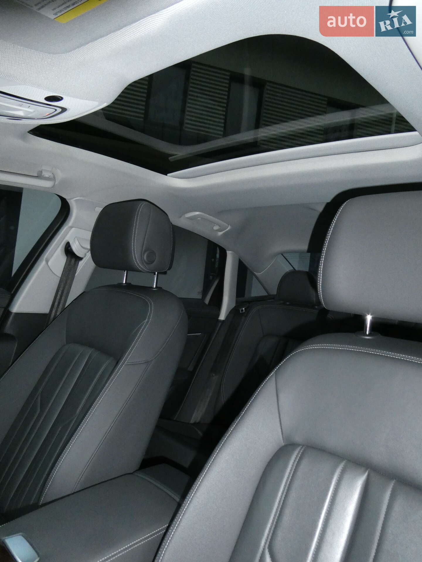 Audi A6 2019 VIN WAUL2AF26KN091218 фото оголошення 39 з 43