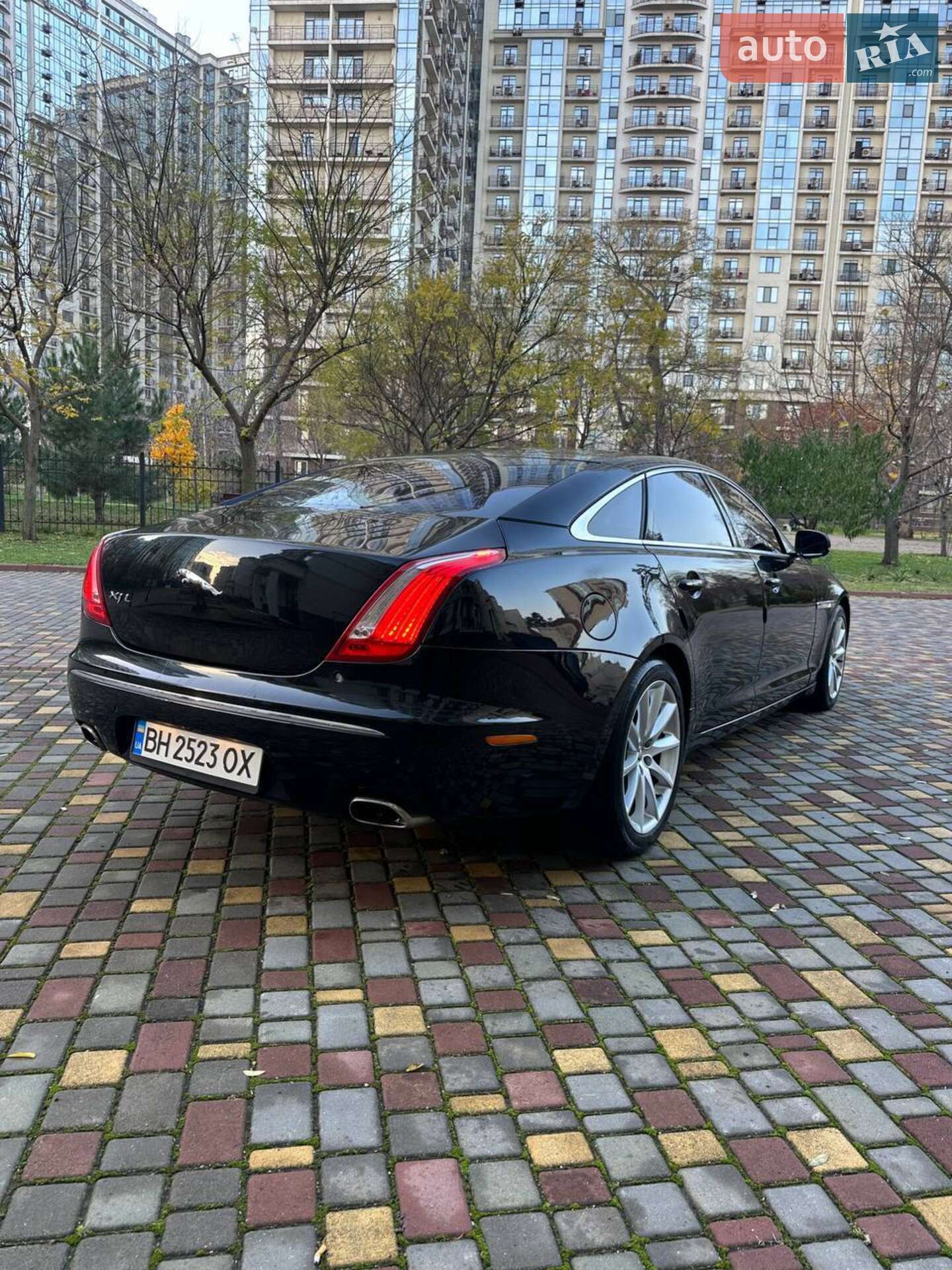 Jaguar XJ 2012 VIN SAJAA2223CNV38292 фото оголошення 11 з 13