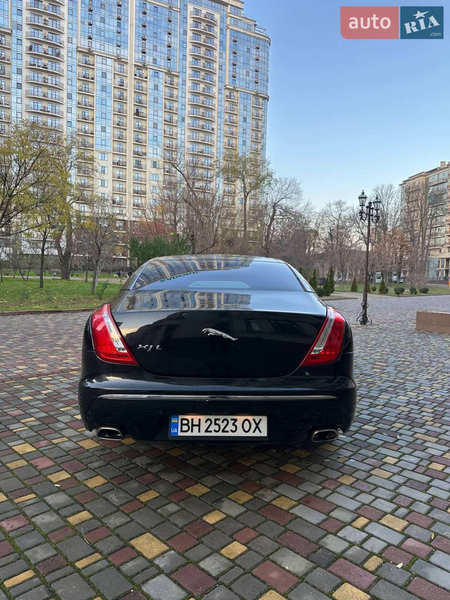 Jaguar XJ 2012 VIN SAJAA2223CNV38292 фото оголошення 12 з 13