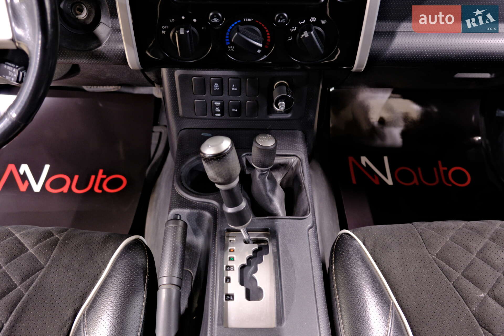 Toyota FJ Cruiser 2008 VIN JTEBU11F270096029 фото оголошення 17 з 42