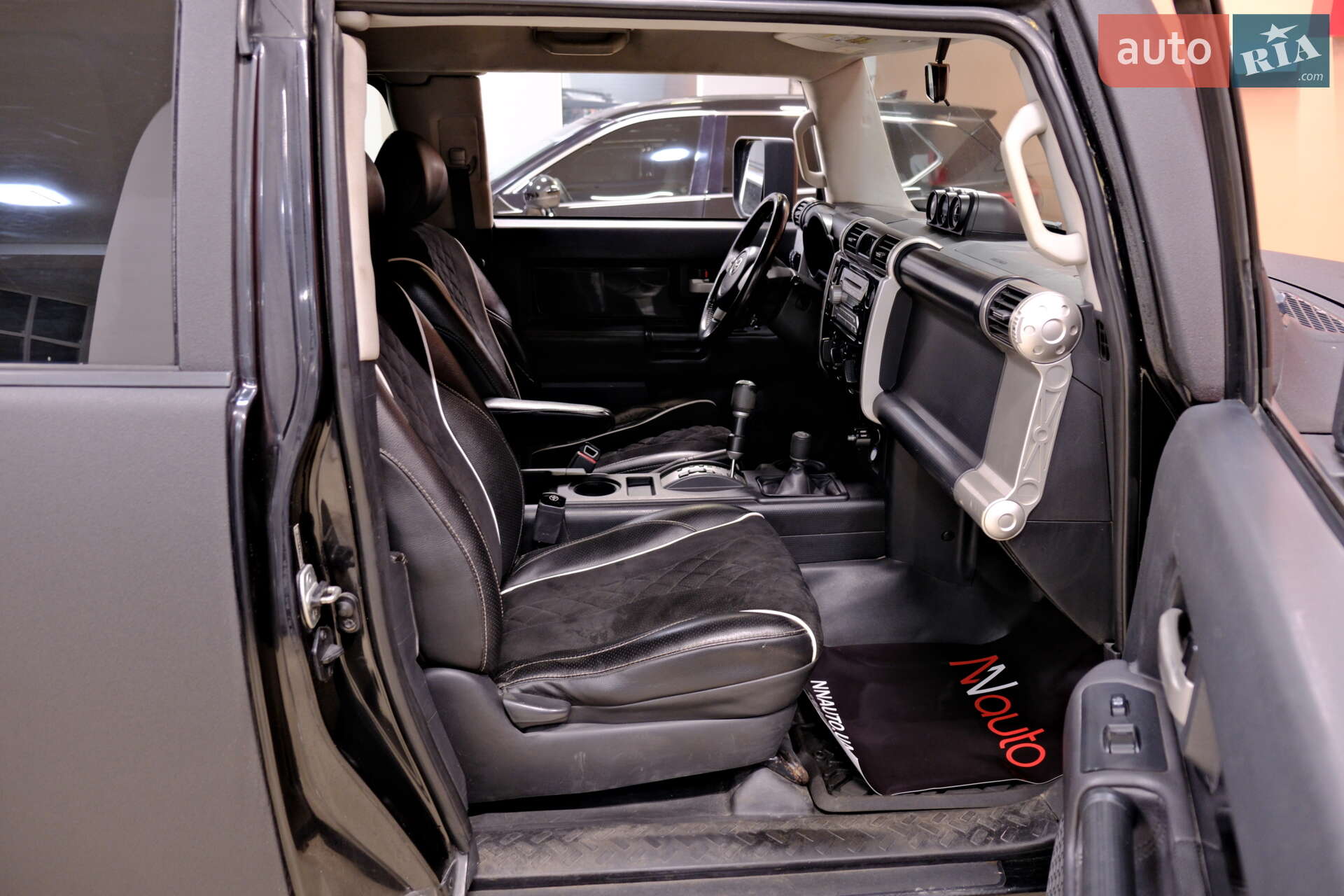 Toyota FJ Cruiser 2008 VIN JTEBU11F270096029 фото оголошення 32 з 42