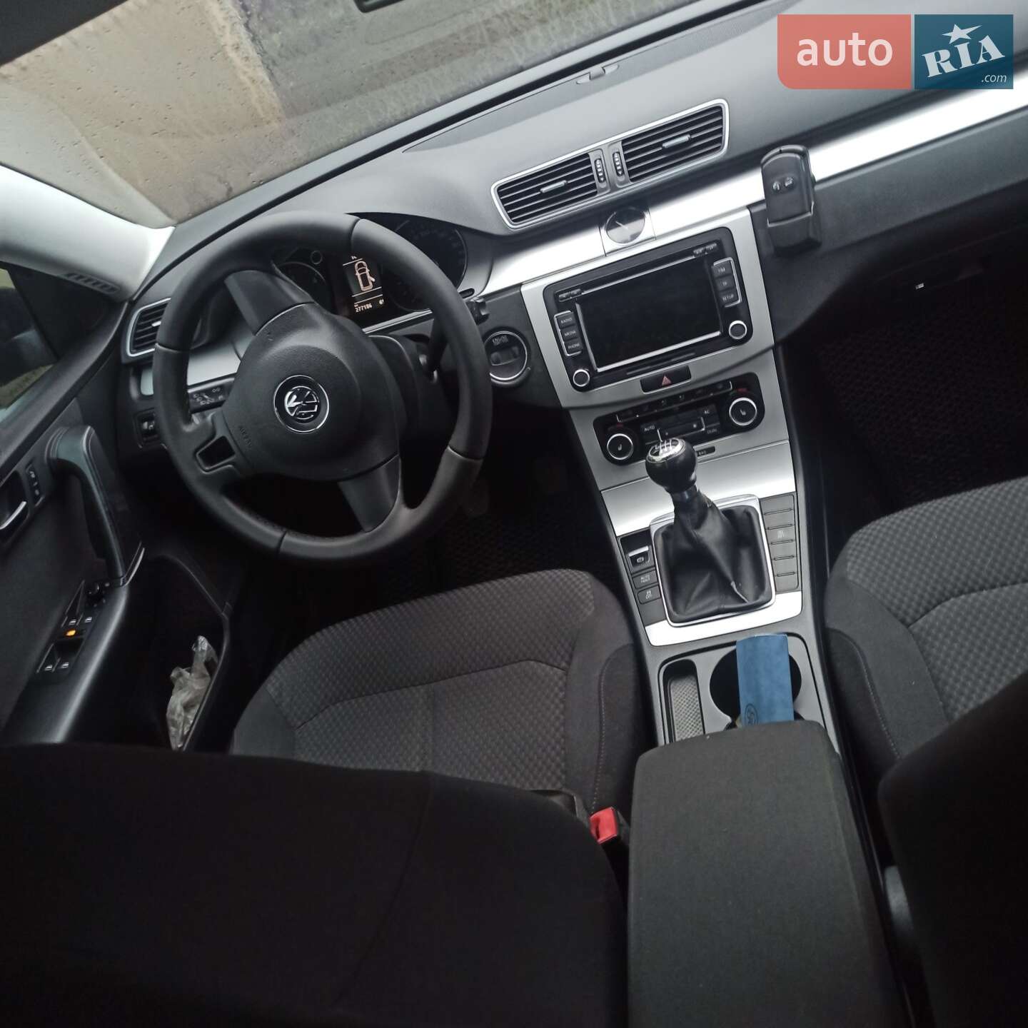 Volkswagen Passat 2011 VIN WVWZZZ3CZCE023815 фото оголошення 2 з 4