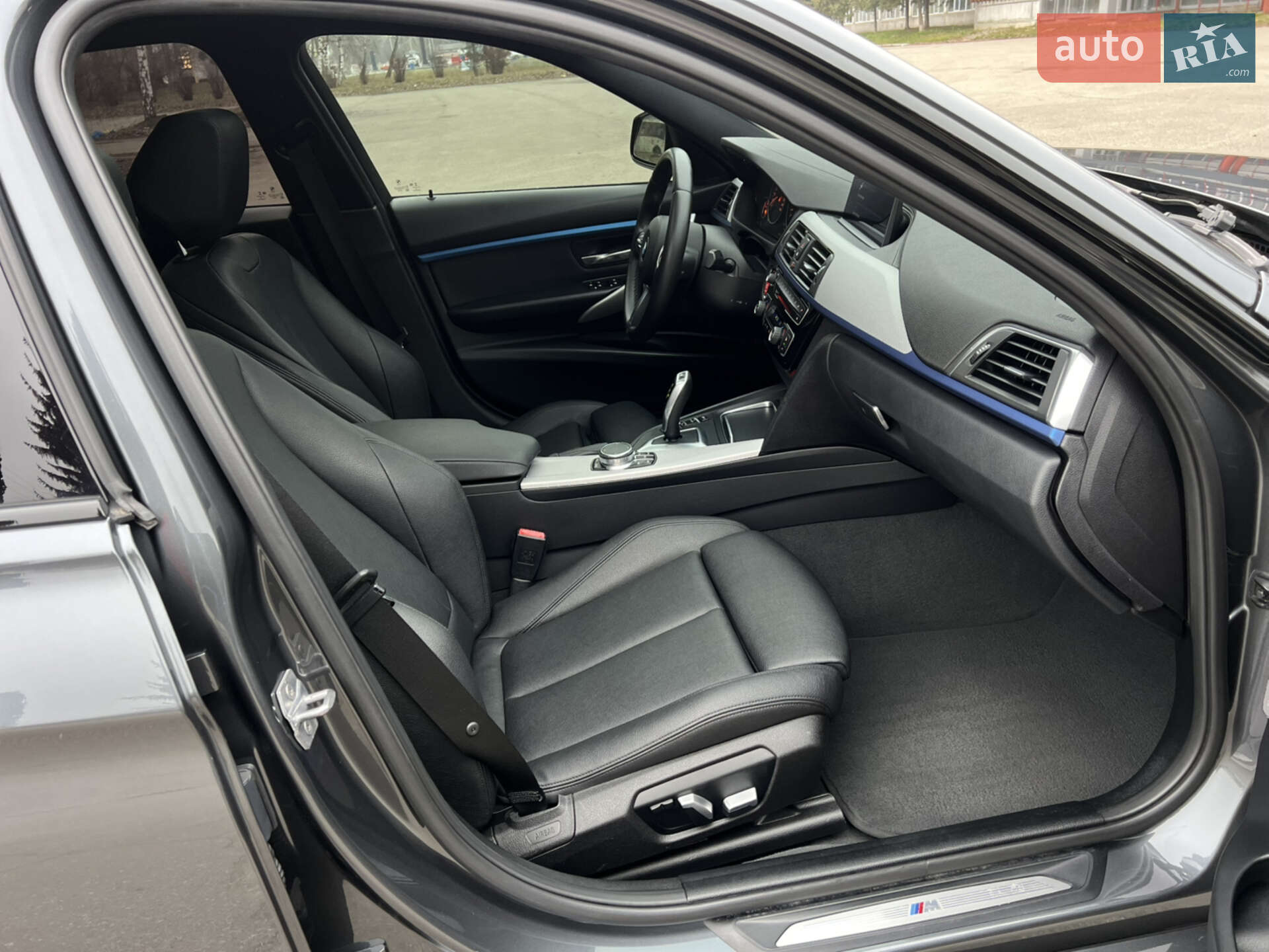 BMW 3 Series 2018 VIN WBA8F1C54JAE92929 фото оголошення 26 з 32