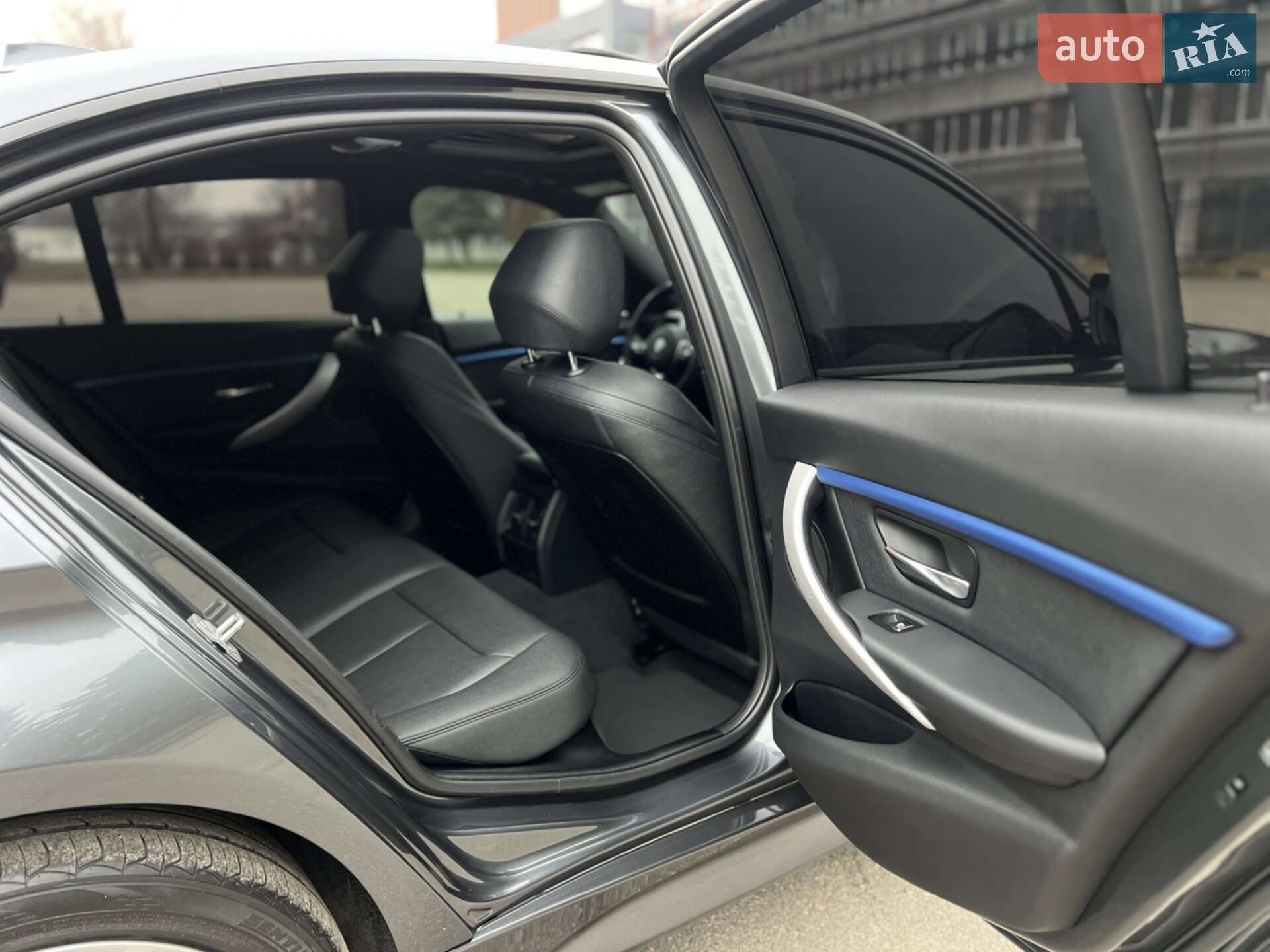 BMW 3 Series 2018 VIN WBA8F1C54JAE92929 фото оголошення 29 з 32