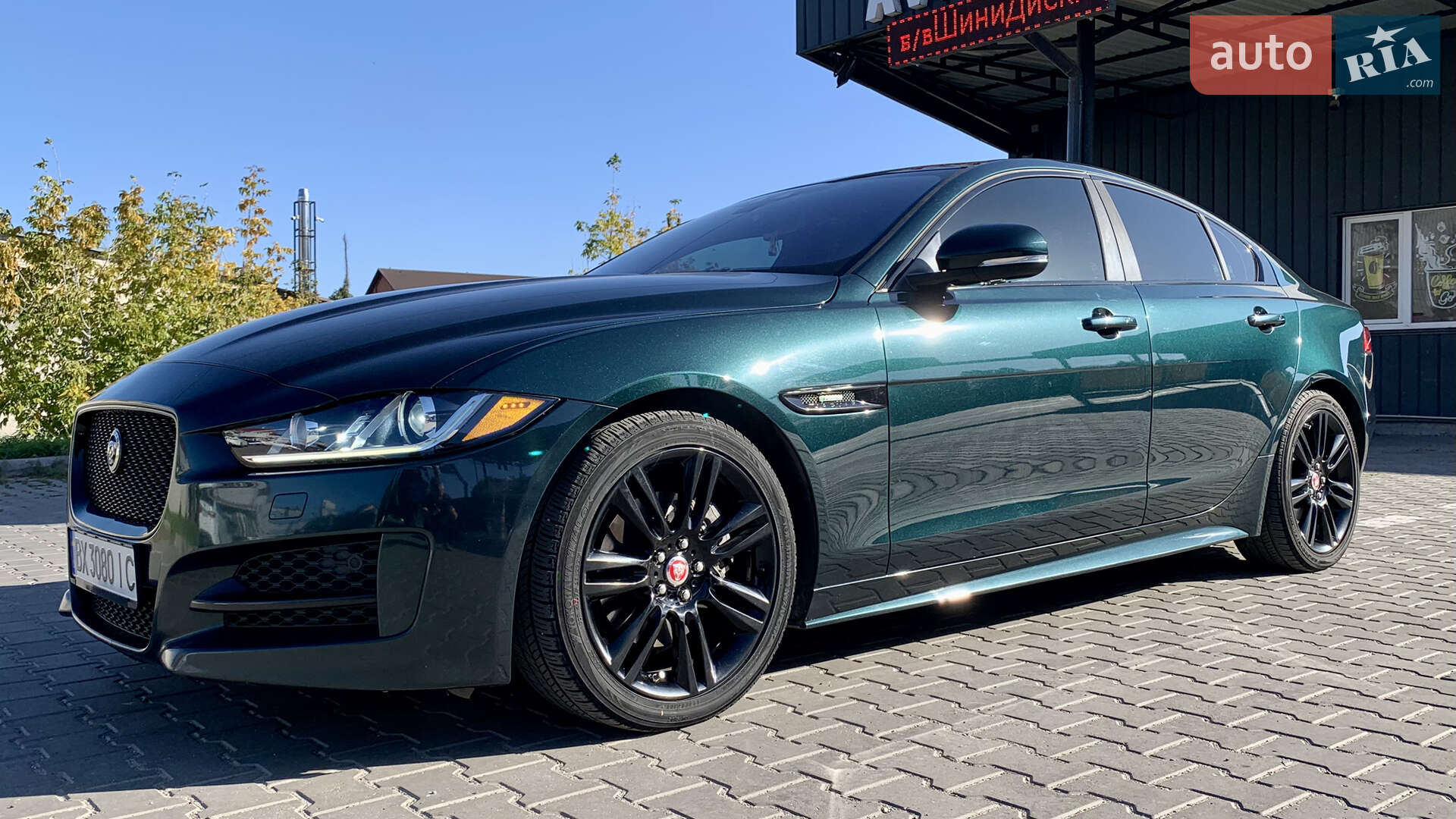 Jaguar XE 2016 VIN SAJAF4BN6HA968551 фото оголошення 2 з 48