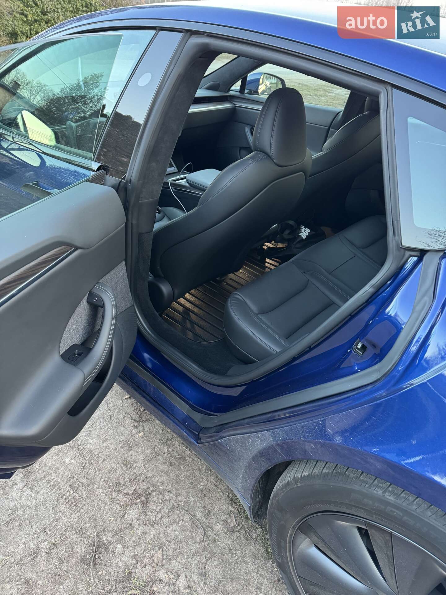 Tesla Model S 2023 VIN 5YJSA1E59PF519463 фото оголошення 5 з 15