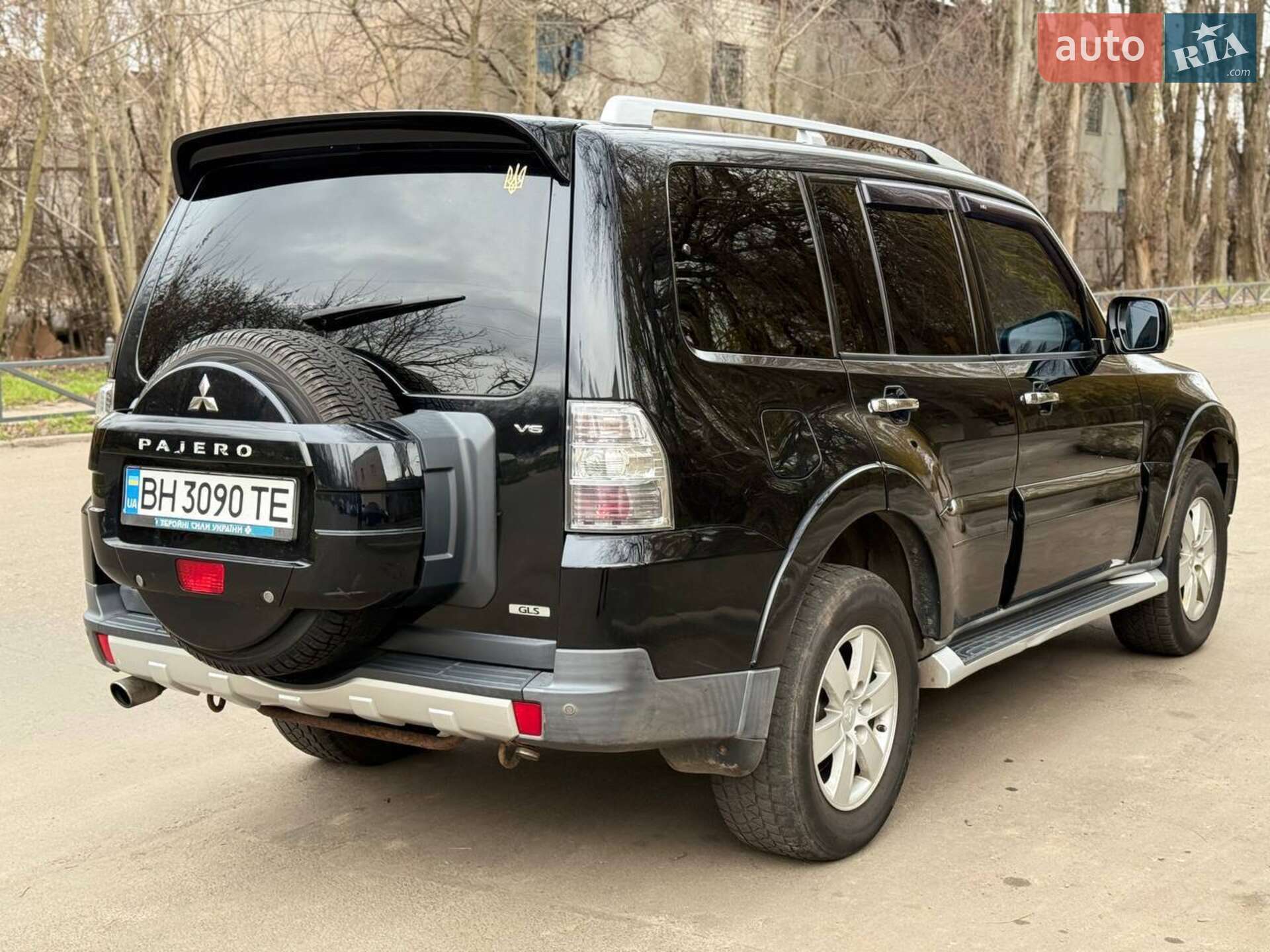 Mitsubishi Pajero 2007 VIN JMYLRV93W8J000680 фото оголошення 4 з 17