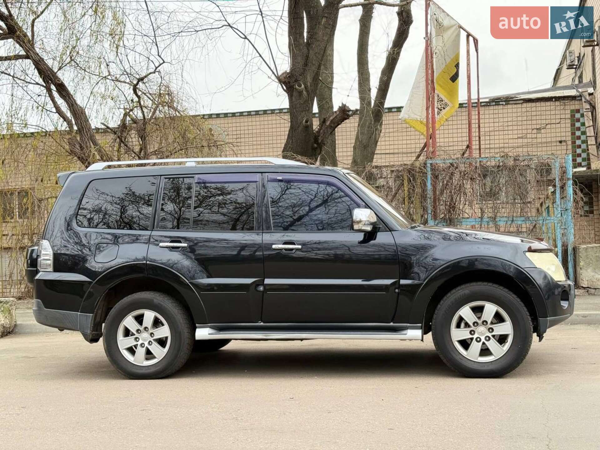 Mitsubishi Pajero 2007 VIN JMYLRV93W8J000680 фото оголошення 7 з 17