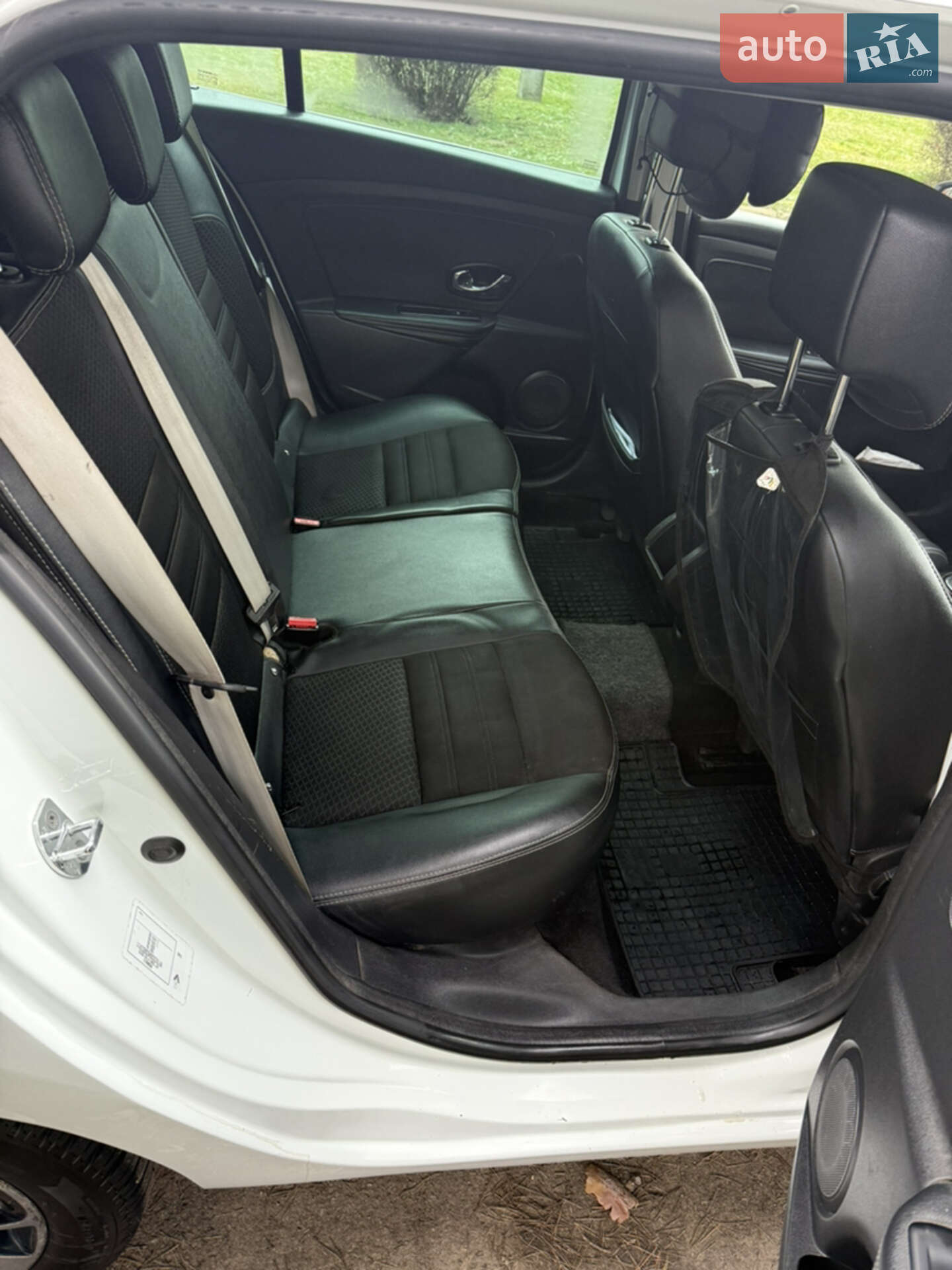 Renault Megane 2015 VIN VF1KZ030H53652411 фото оголошення 7 з 26
