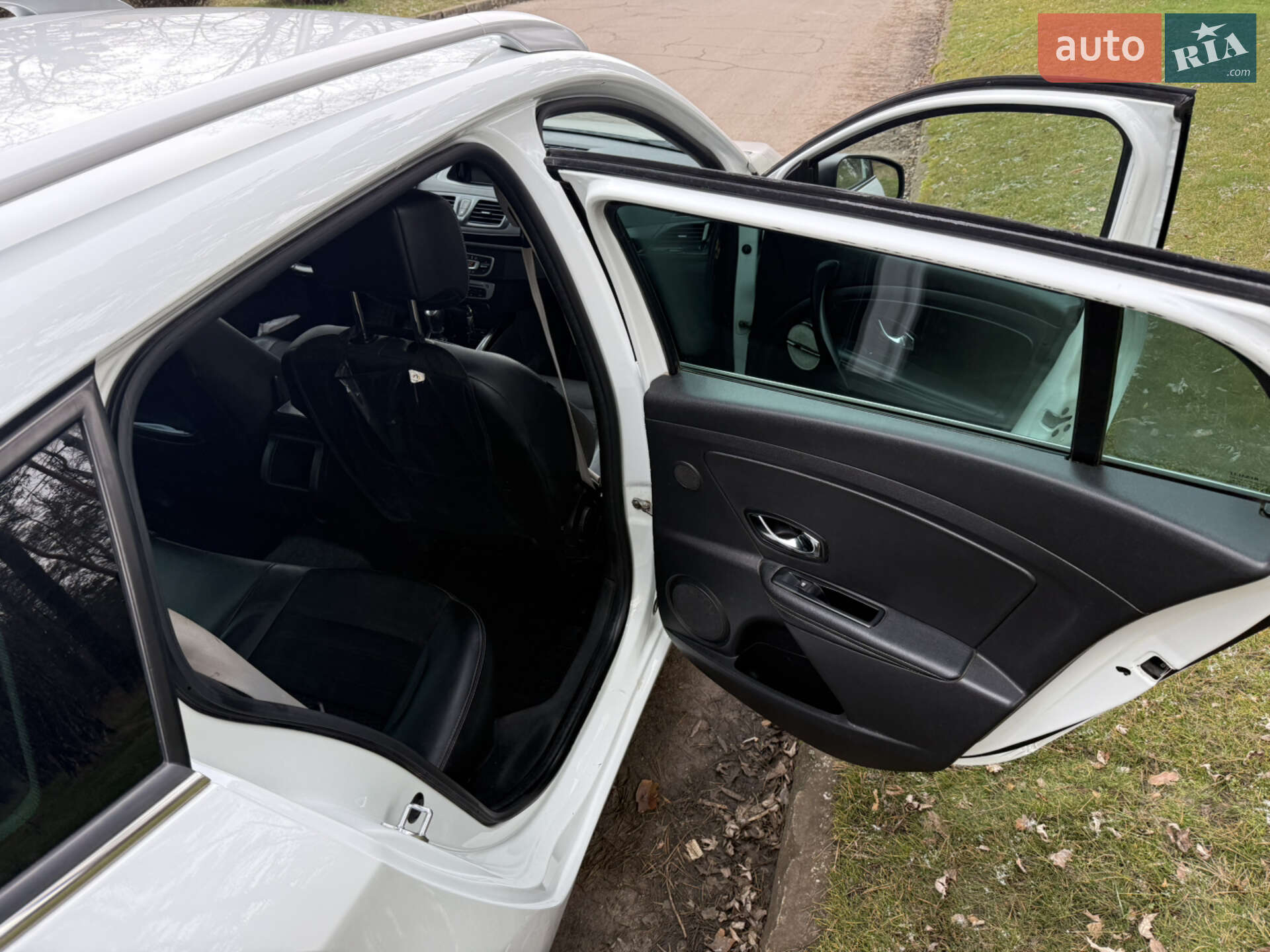 Renault Megane 2015 VIN VF1KZ030H53652411 фото оголошення 11 з 26