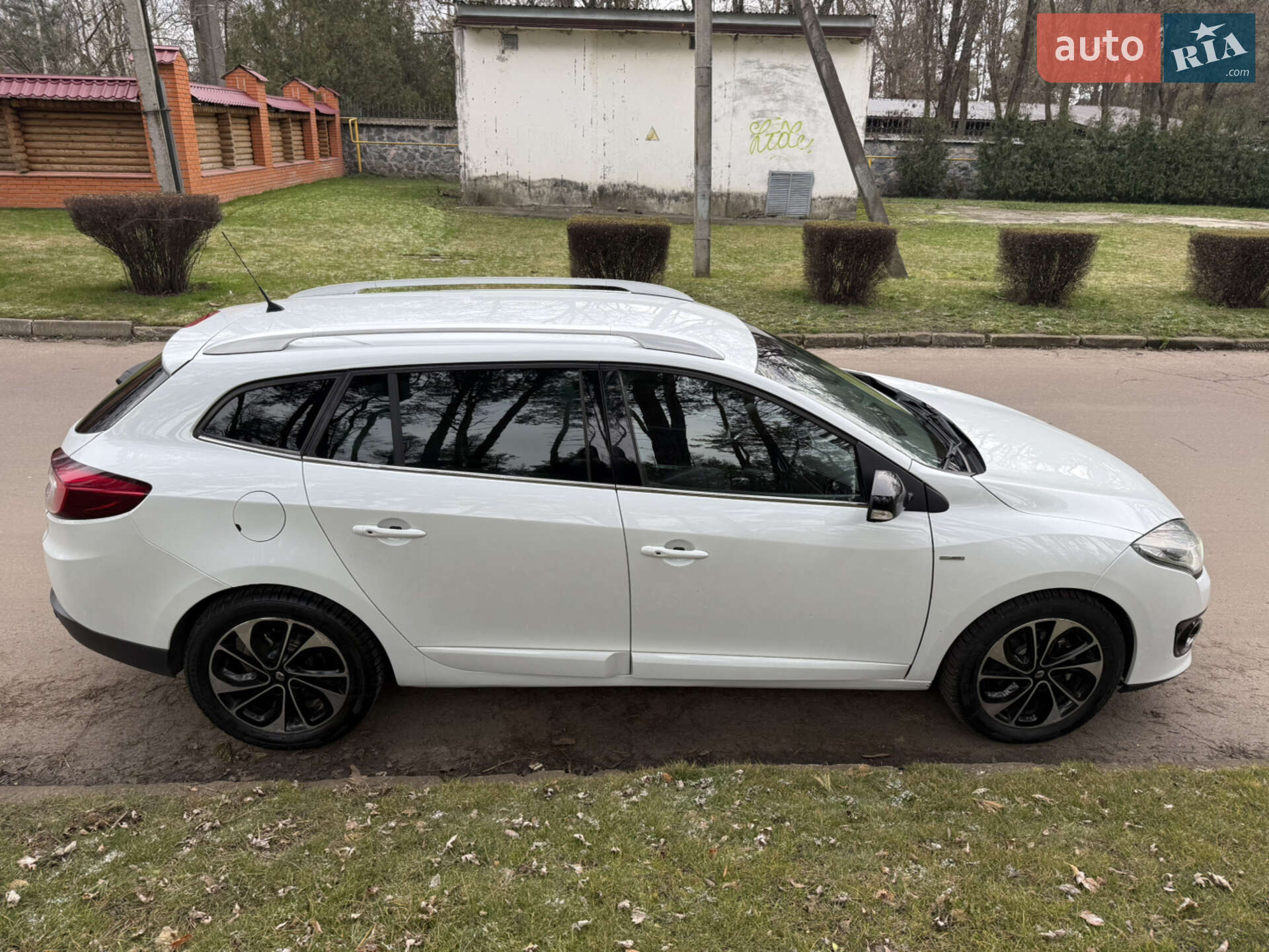 Renault Megane 2015 VIN VF1KZ030H53652411 фото оголошення 12 з 26