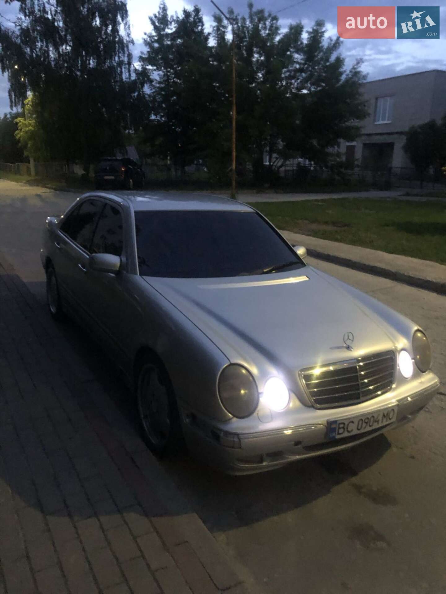 Mercedes-Benz E-Class 2000 VIN WDB2100451B049357 фото оголошення 8 з 9