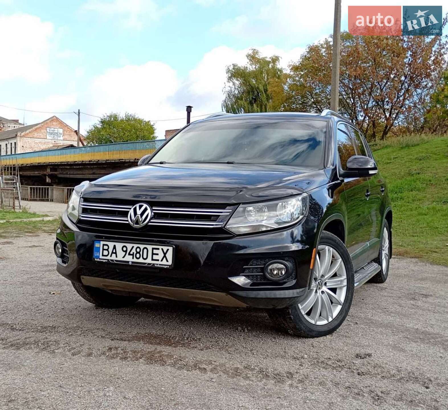 Volkswagen Tiguan 2012 VIN WVGAV7AX3CW605928 фото оголошення 2 з 12