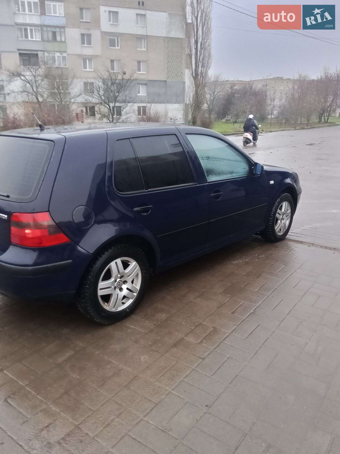Volkswagen Golf 2001 VIN WVWZZZ1JZ2W128804 фото оголошення 2 з 13