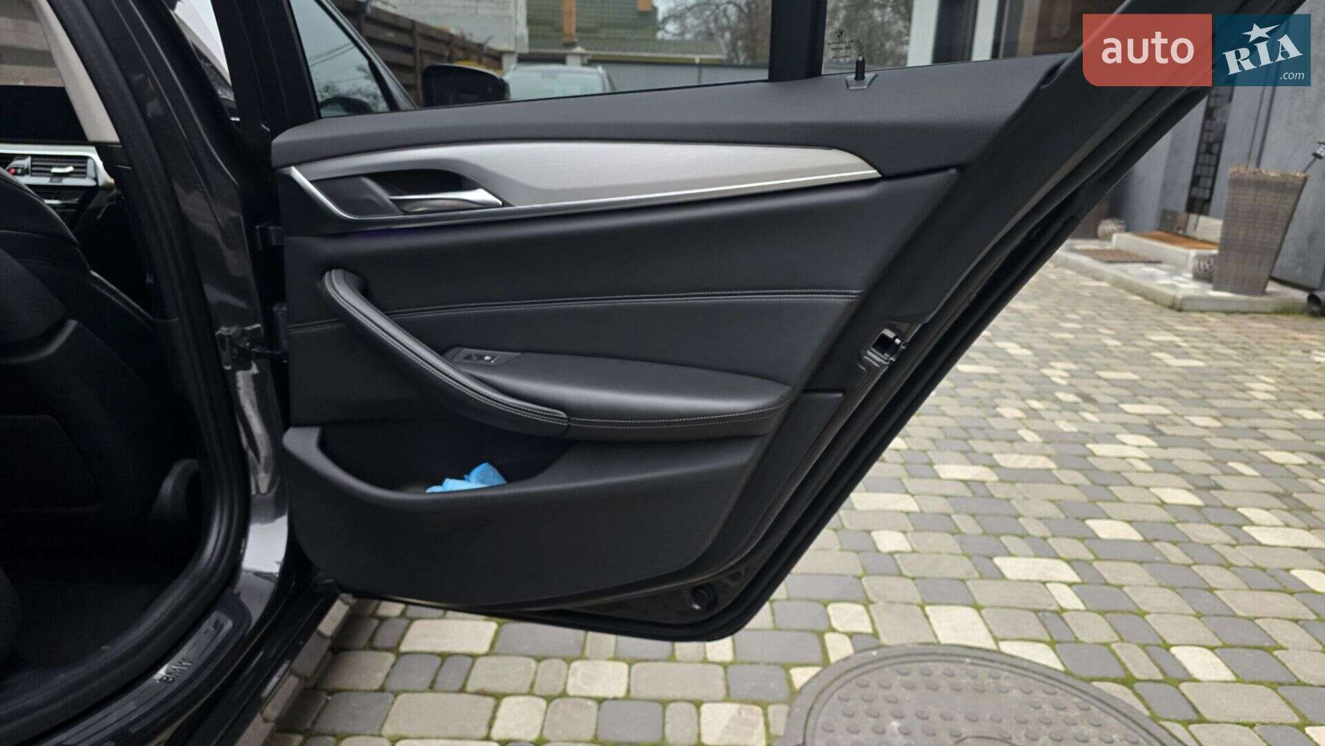 BMW 5 Series 2019 VIN WBAJD51060CD31992 фото оголошення 9 з 22