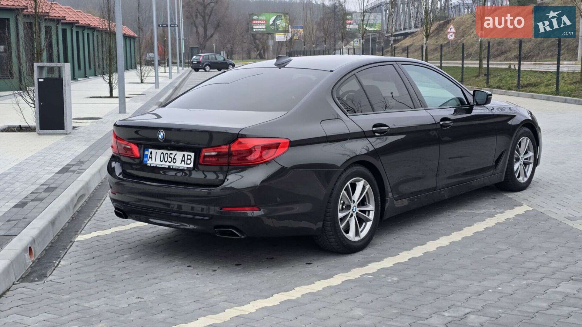 BMW 5 Series 2019 VIN WBAJD51060CD31992 фото оголошення 5 з 22