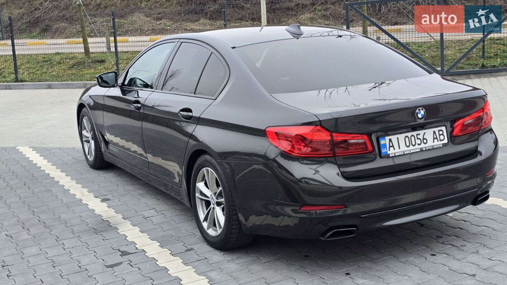 BMW 5 Series 2019 VIN WBAJD51060CD31992 фото оголошення 7 з 22