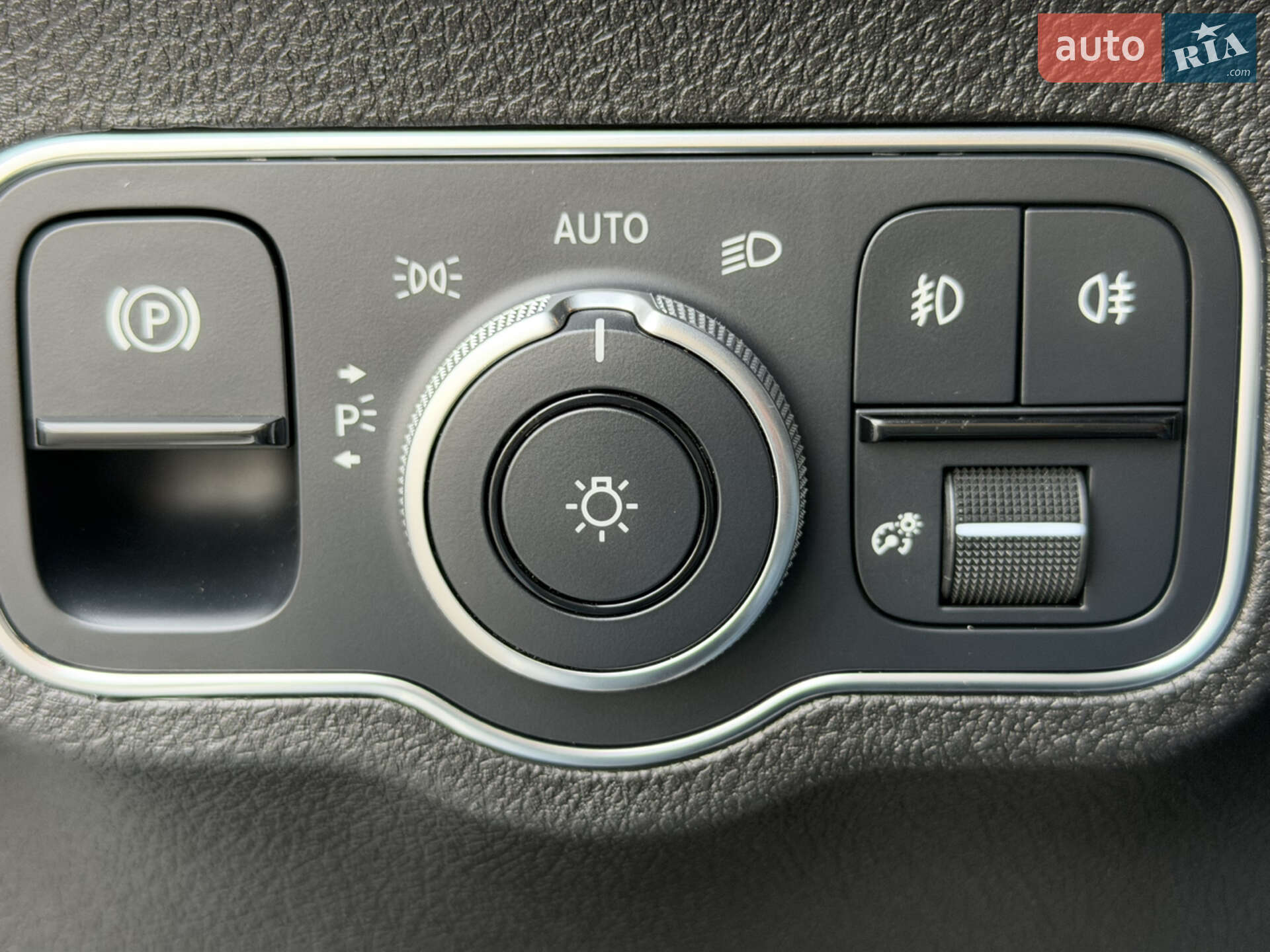 Mercedes-Benz GLB-Class 2021 VIN W1N4M4HB1MW150603 фото оголошення 22 з 31