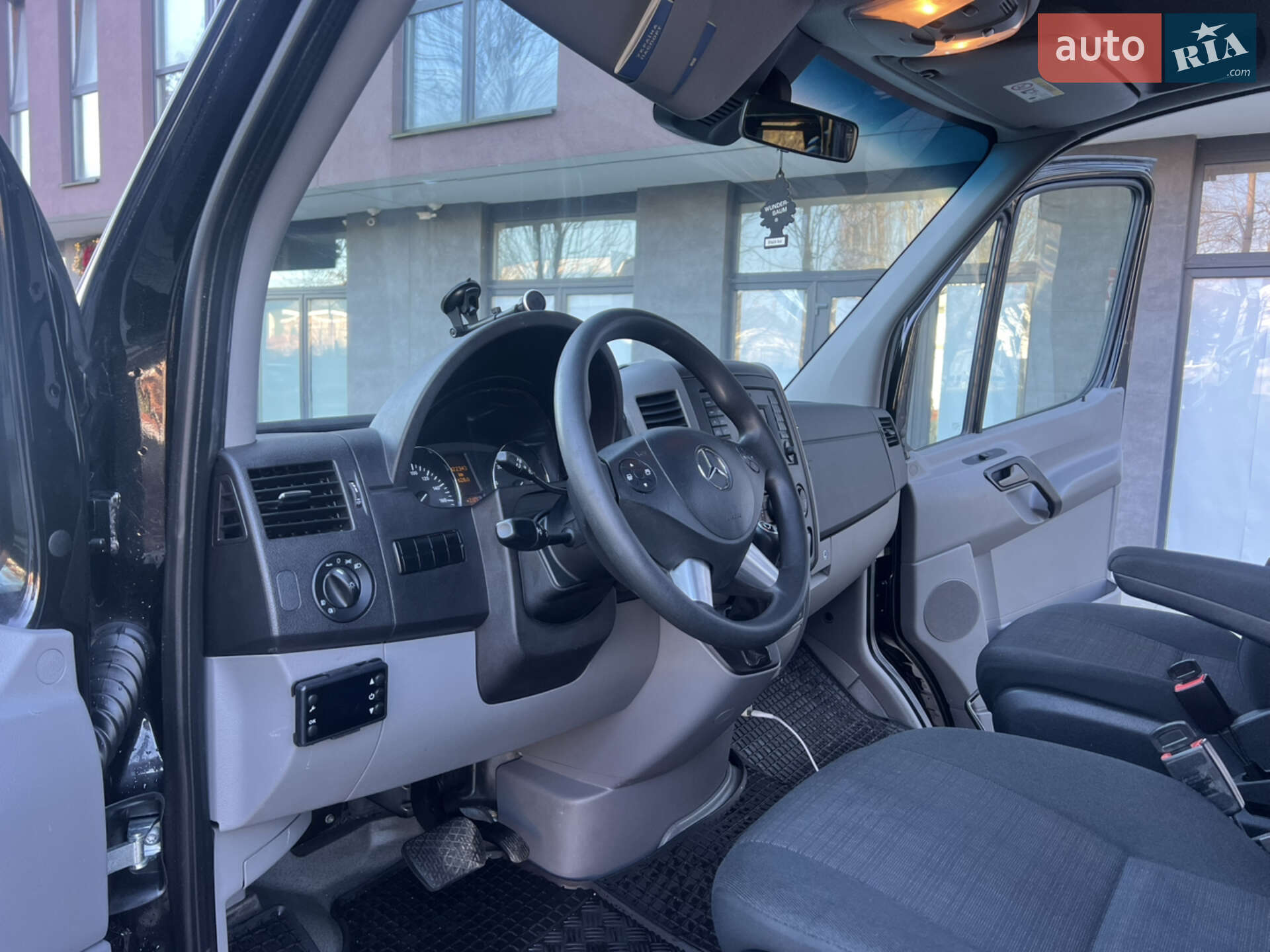 Mercedes-Benz Sprinter 2017 VIN WDB9067351P553398 фото оголошення 104 з 118