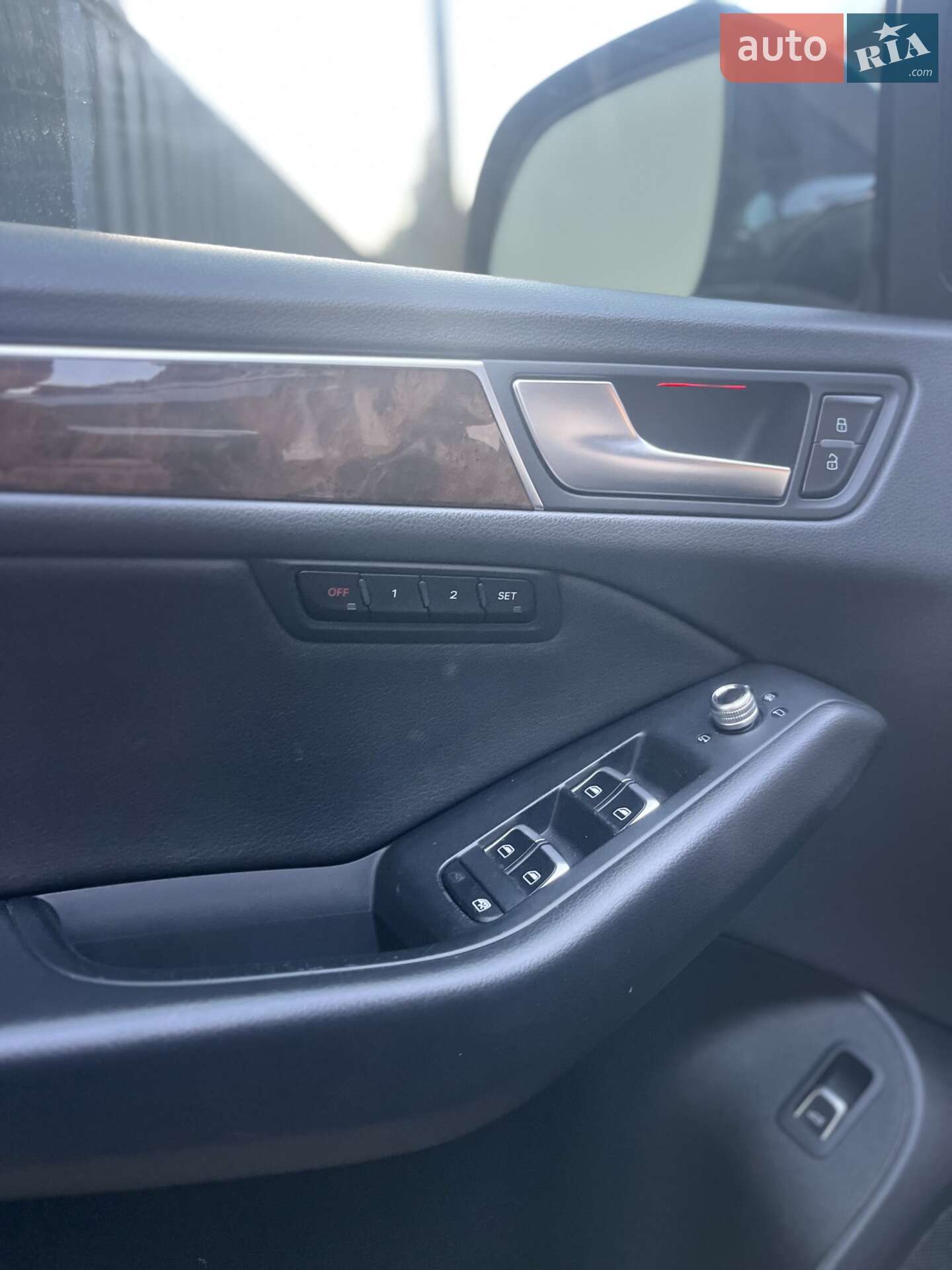 Audi Q5 2015 VIN WA1LFAFP7FA137925 фото оголошення 16 з 27