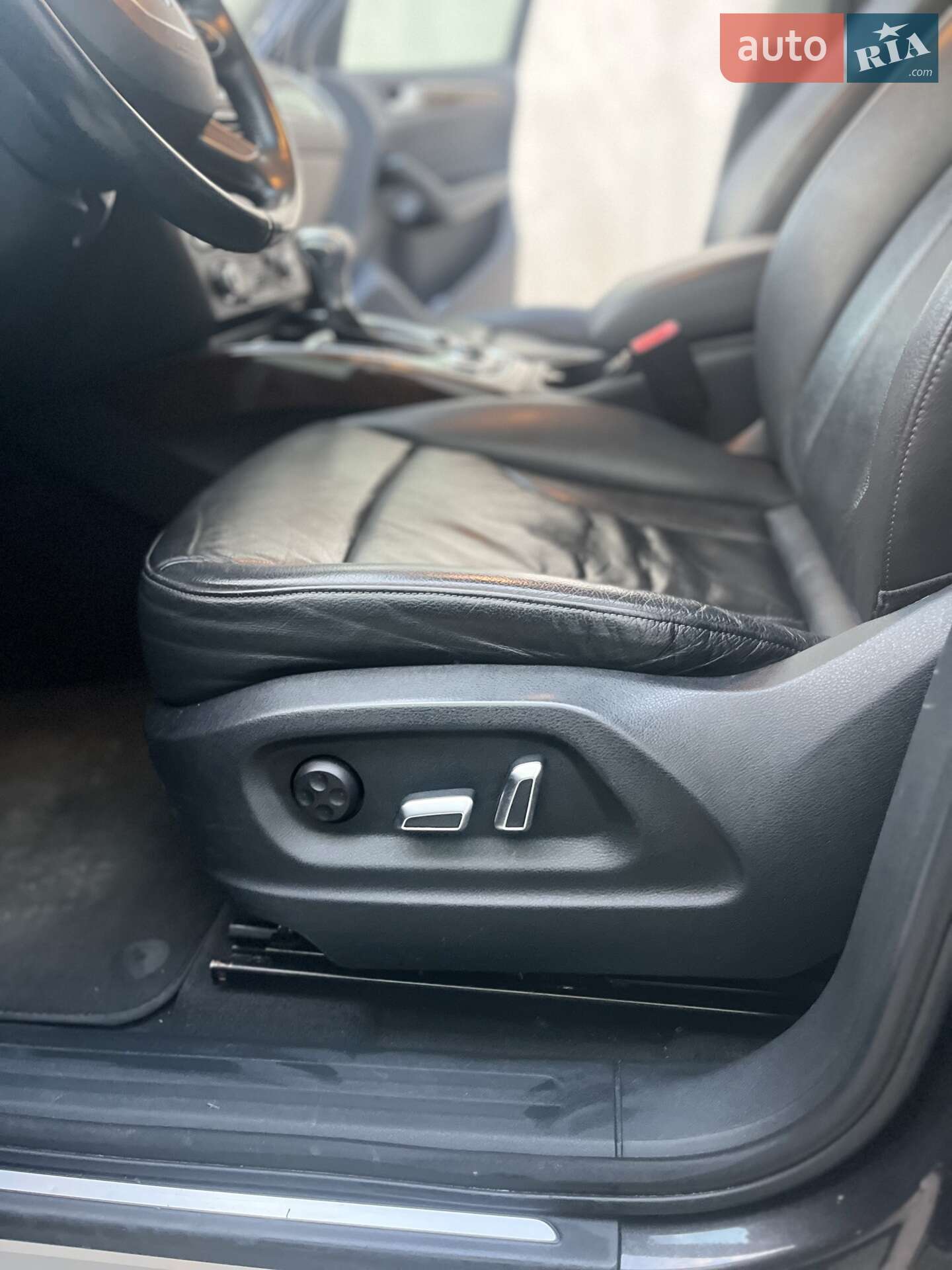 Audi Q5 2015 VIN WA1LFAFP7FA137925 фото оголошення 22 з 27