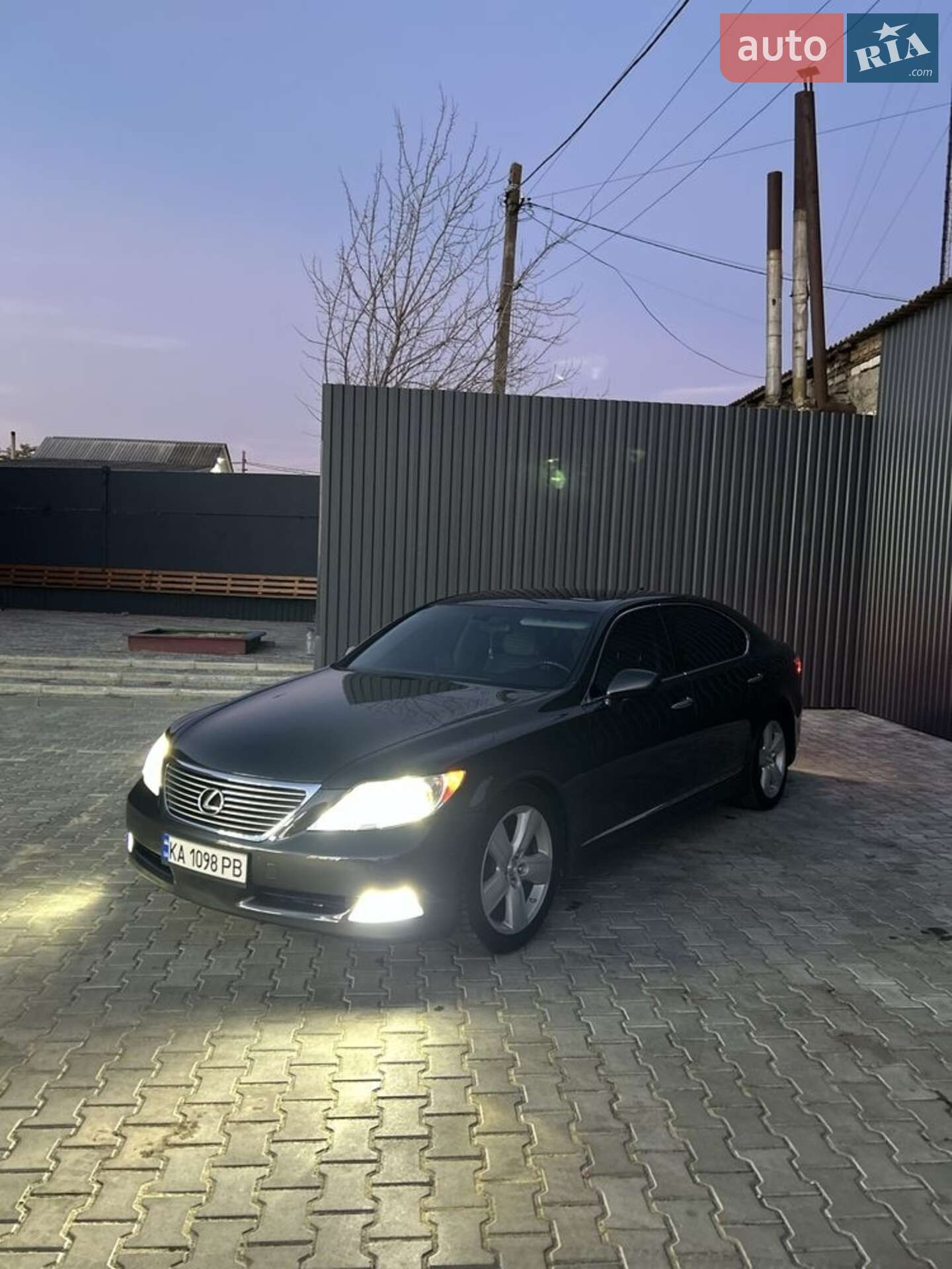 Lexus LS 2007 VIN JTHGL46F575011645 фото оголошення 9 з 27