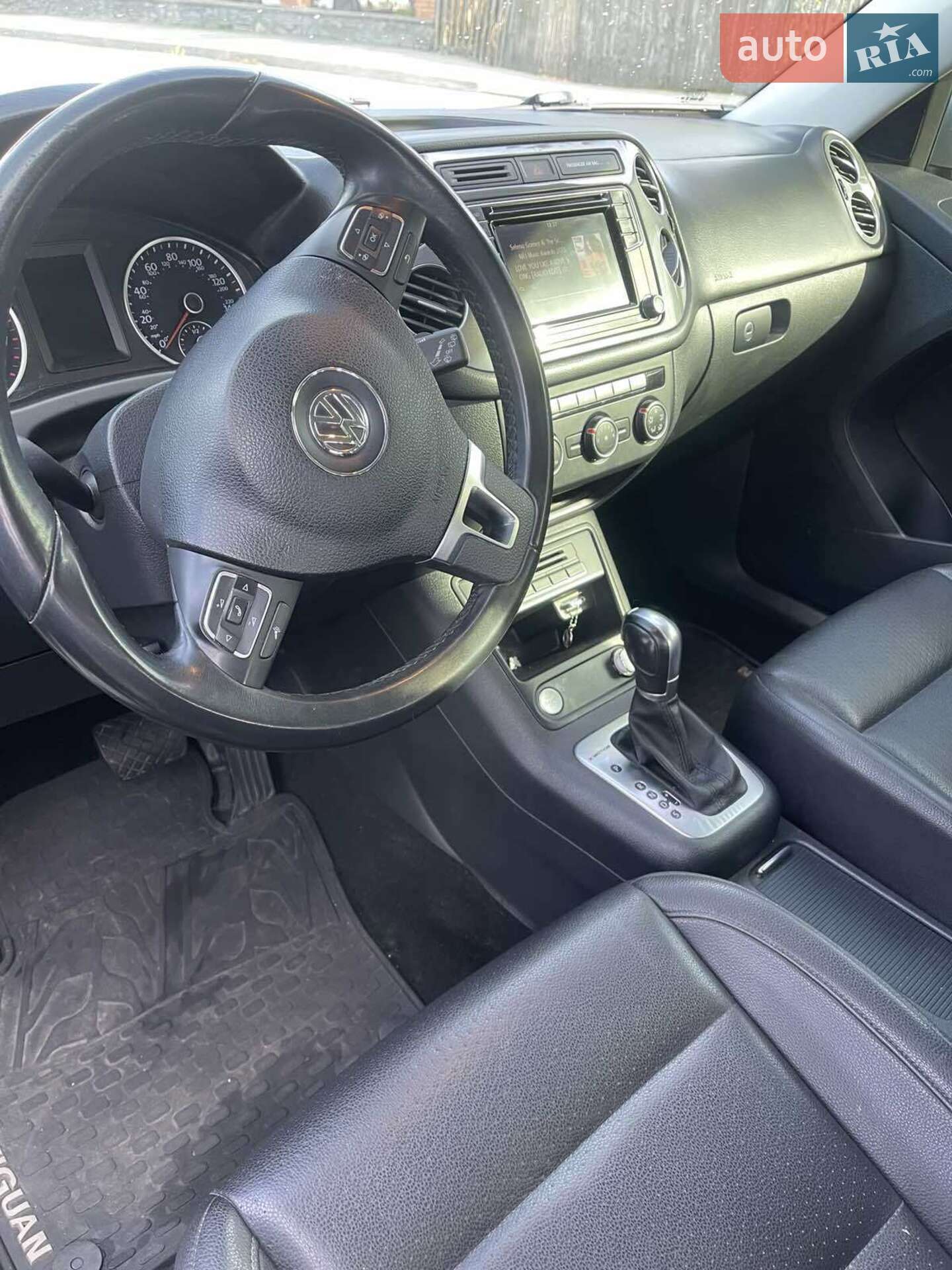 Volkswagen Tiguan 2016 VIN WVGBV7AX1HK004505 фото оголошення 4 з 4