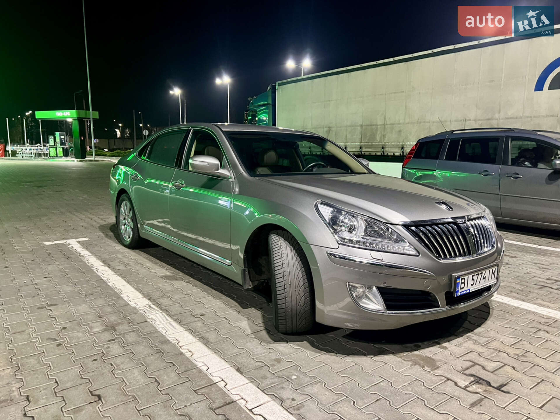 Hyundai Equus 2012 VIN KMHGH41FBDU061929 фото оголошення 3 з 20