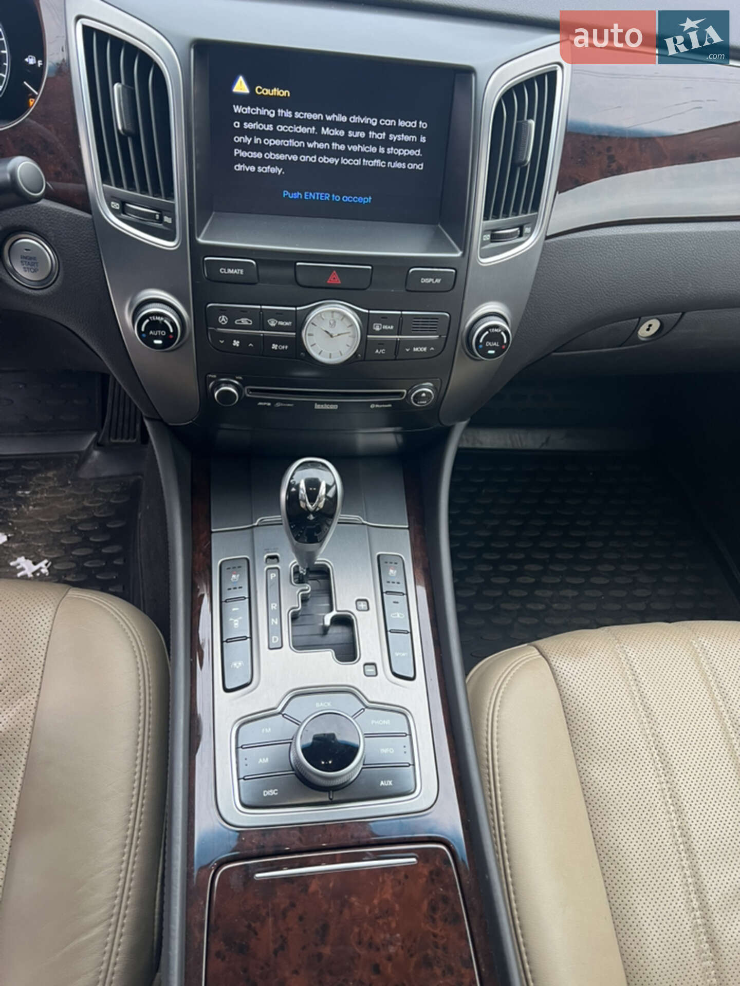 Hyundai Equus 2012 VIN KMHGH41FBDU061929 фото оголошення 14 з 20