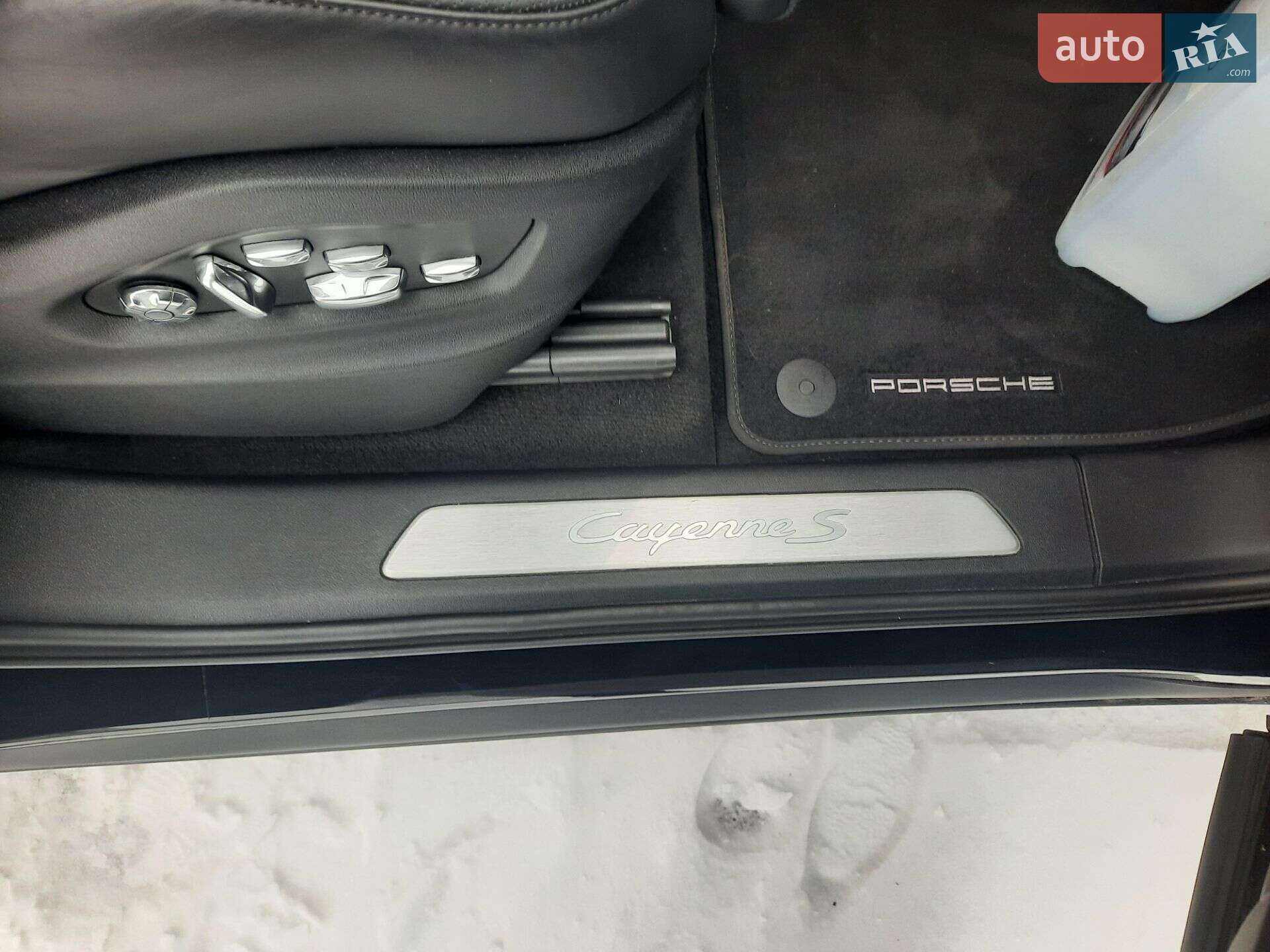 Porsche Cayenne 2019 VIN WP1ZZZ9YZLDA36299 фото оголошення 10 з 14