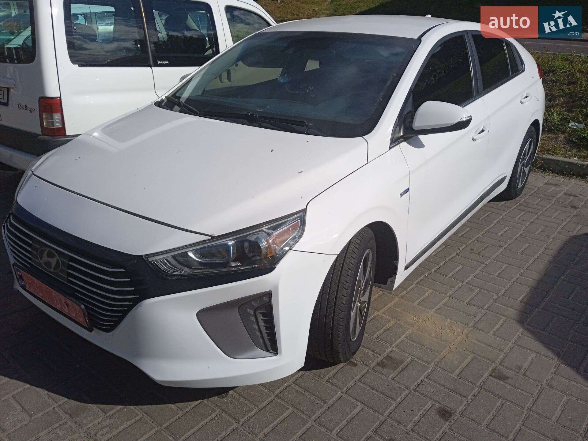 Hyundai Ioniq 2017 VIN KMHC75LC6HU024055 фото оголошення 4 з 5